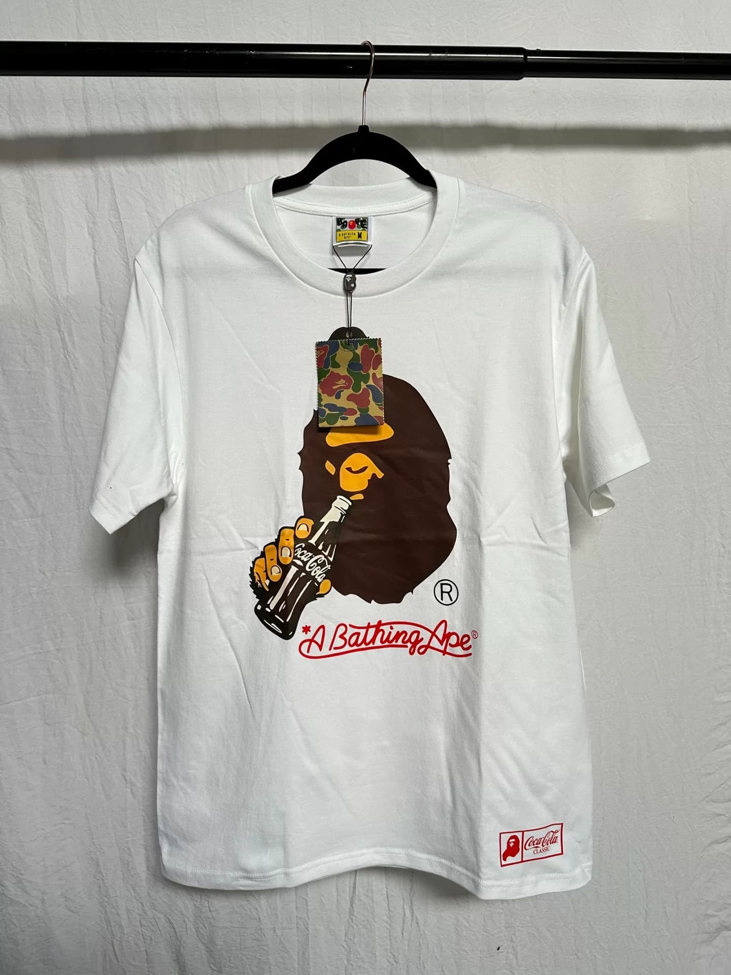 Кобрендовая футболка с коротким рукавом личного бренда BAPE x Coca-Cola