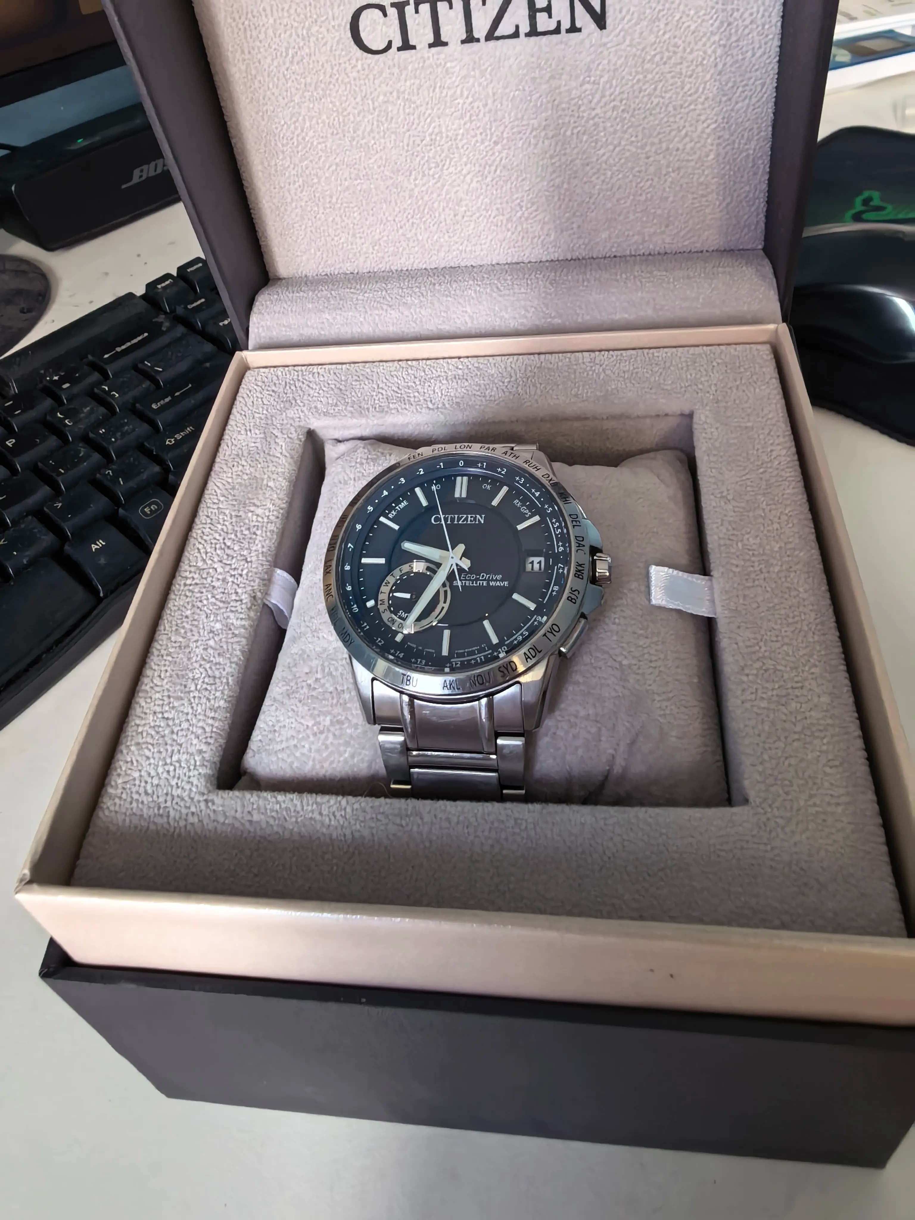 Мужские часы Citizen CC3001-51L с GPS подсветкой и кинетической энергией