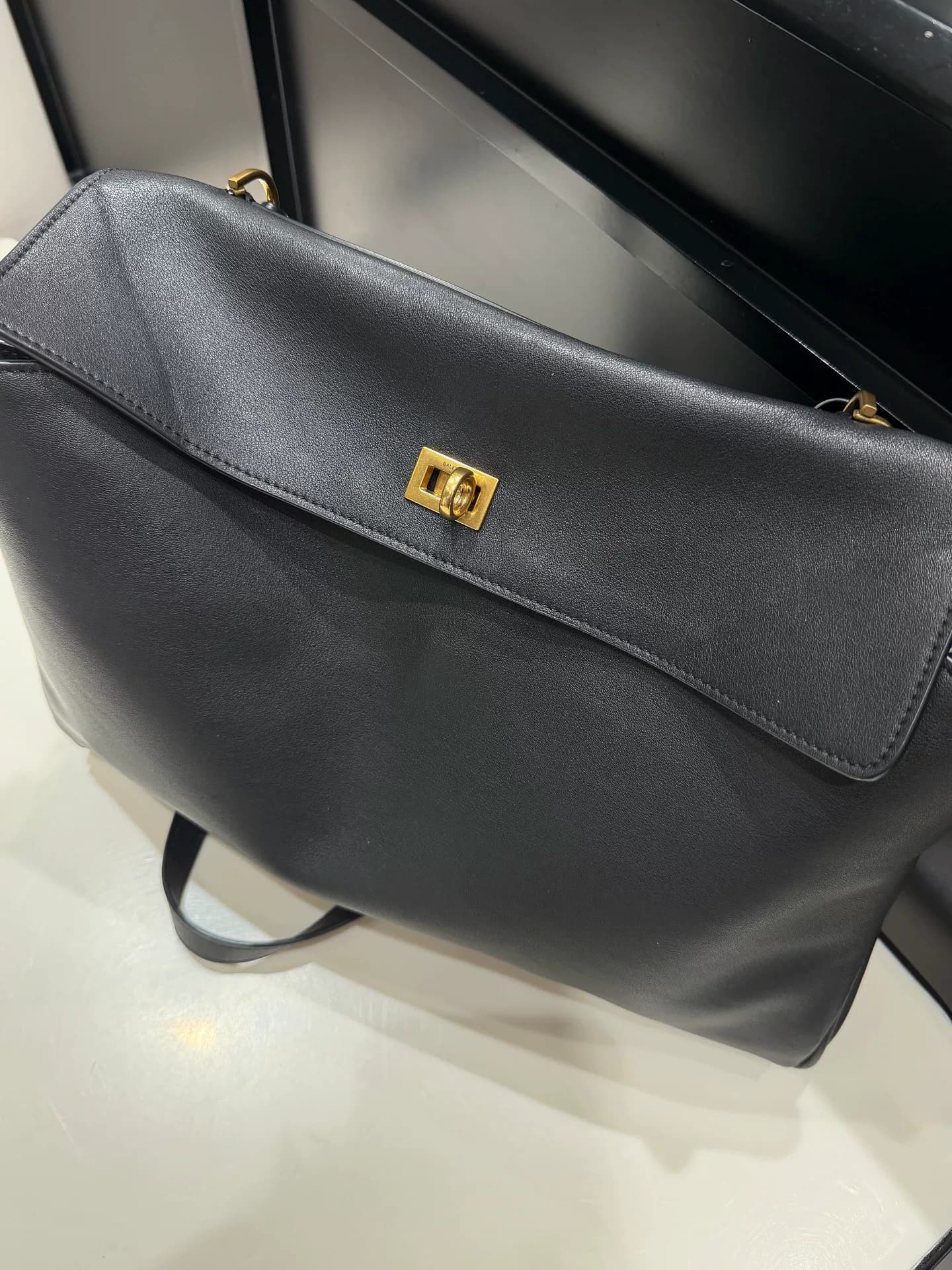 Родео от Balenciaga среднего размера