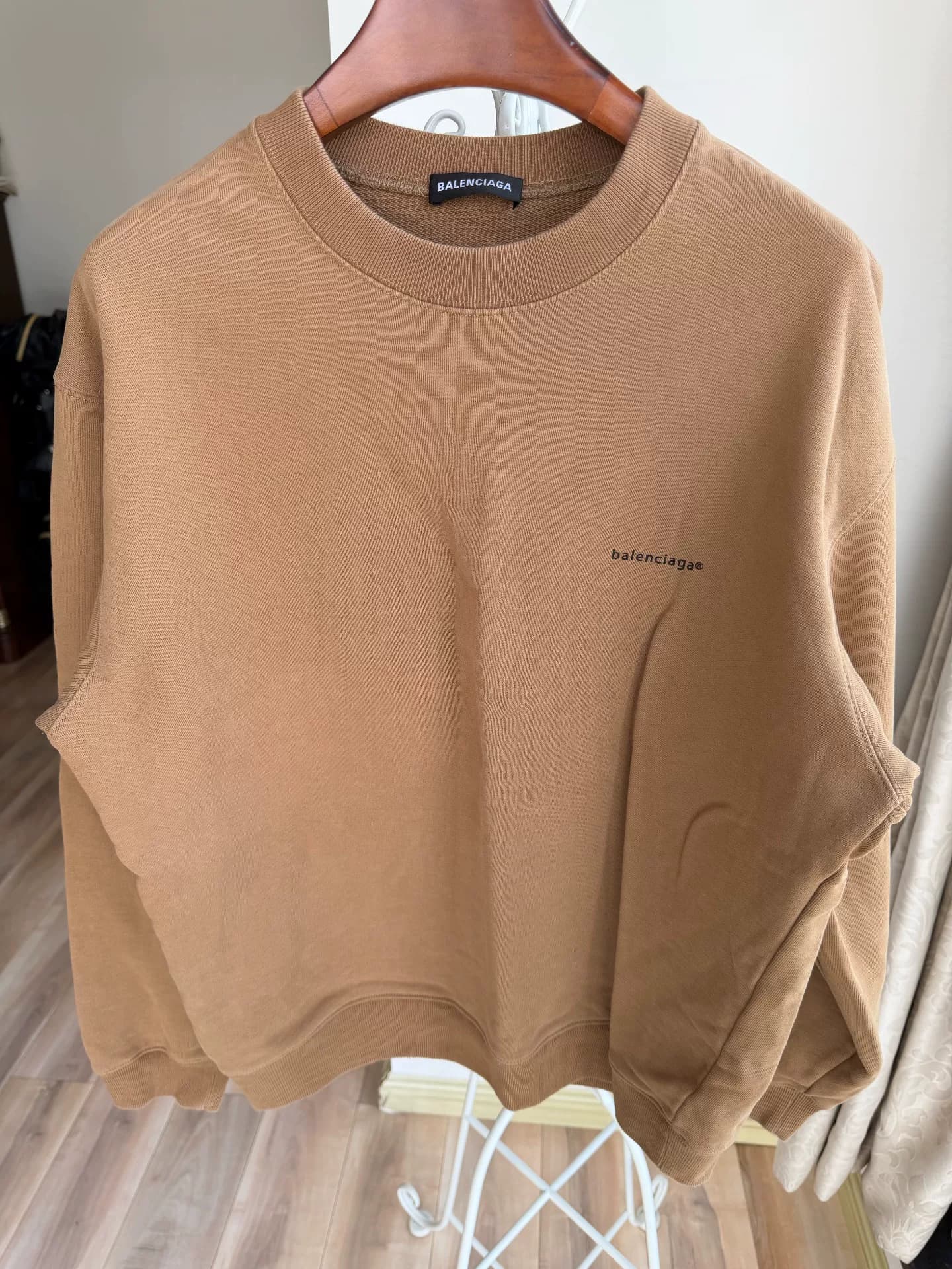 Balenciaga Свитер Balenciaga цвета хаки XS + белый размер S