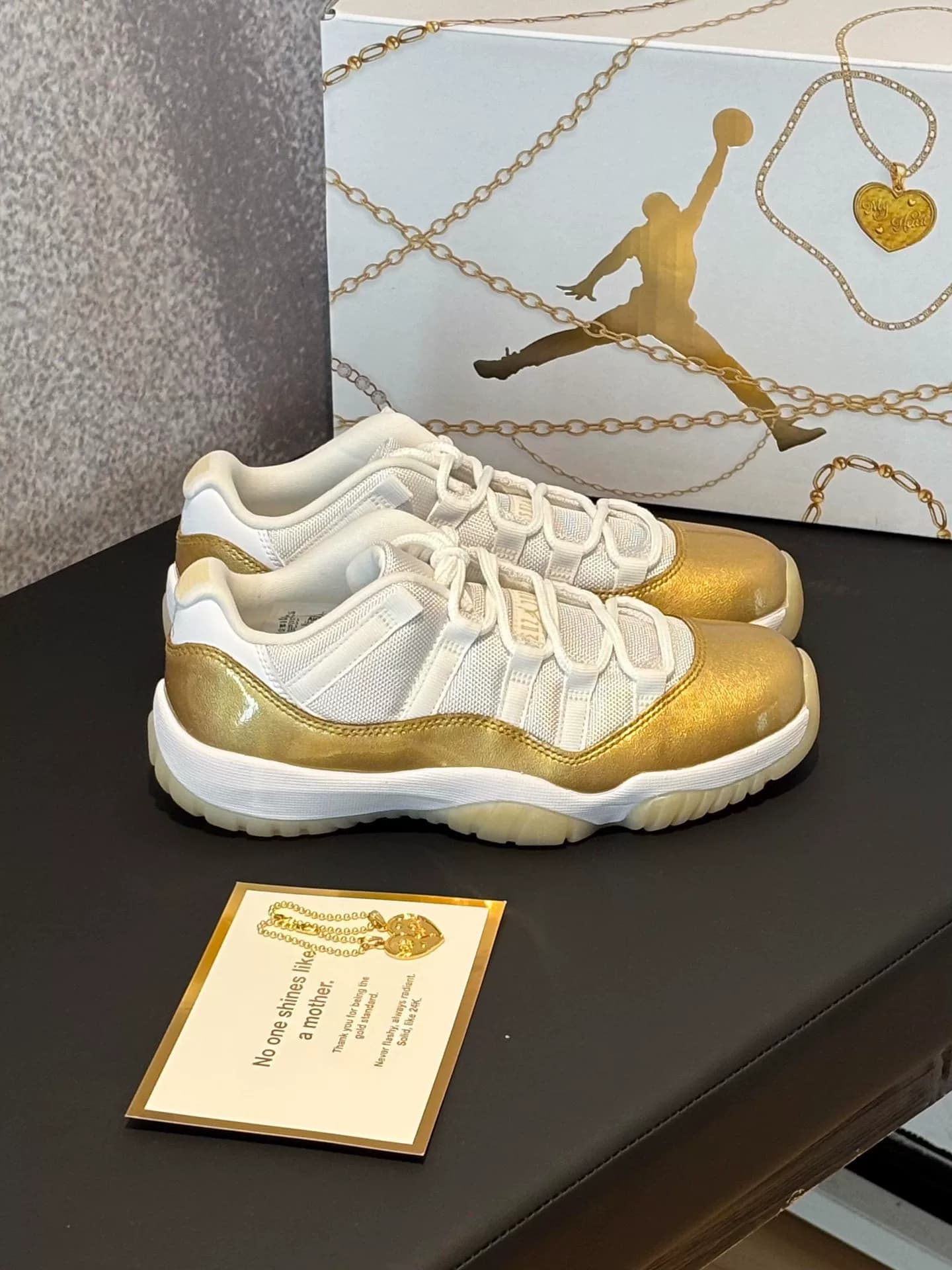 Подлинный aj11 с глубоким вырезом из белого золота Air Jordan 11 lo