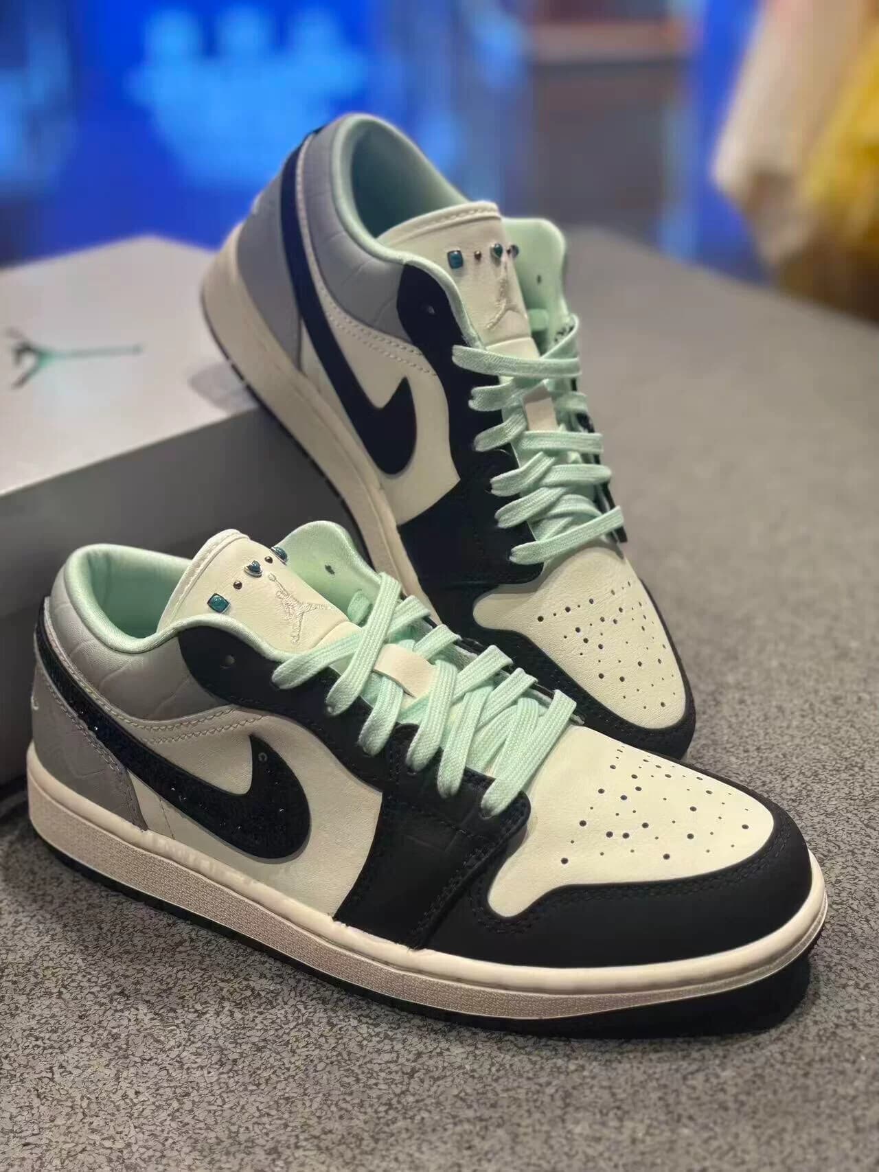 Совершенно новая стойка из натуральной кожи Nike Air Jordan 1 с низкой талией