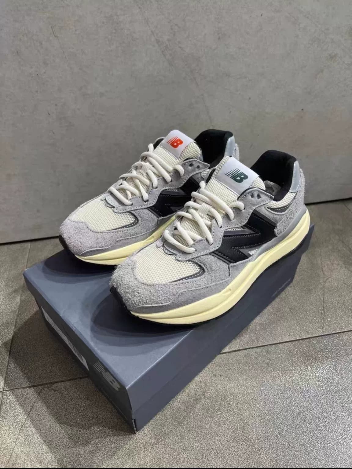 Совершенно новая безупречная версия New Balance NB 5740 Mandarin duck retro comfort