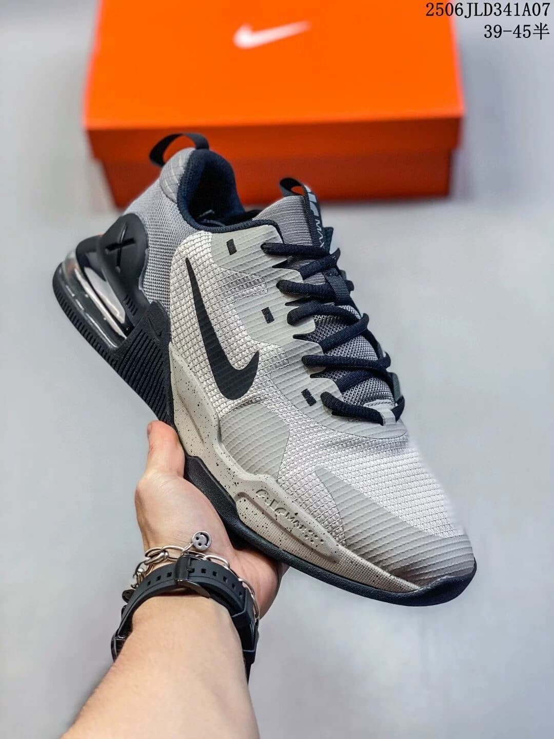 Совершенно новый Nike Air Max Alpha Trainer 5A