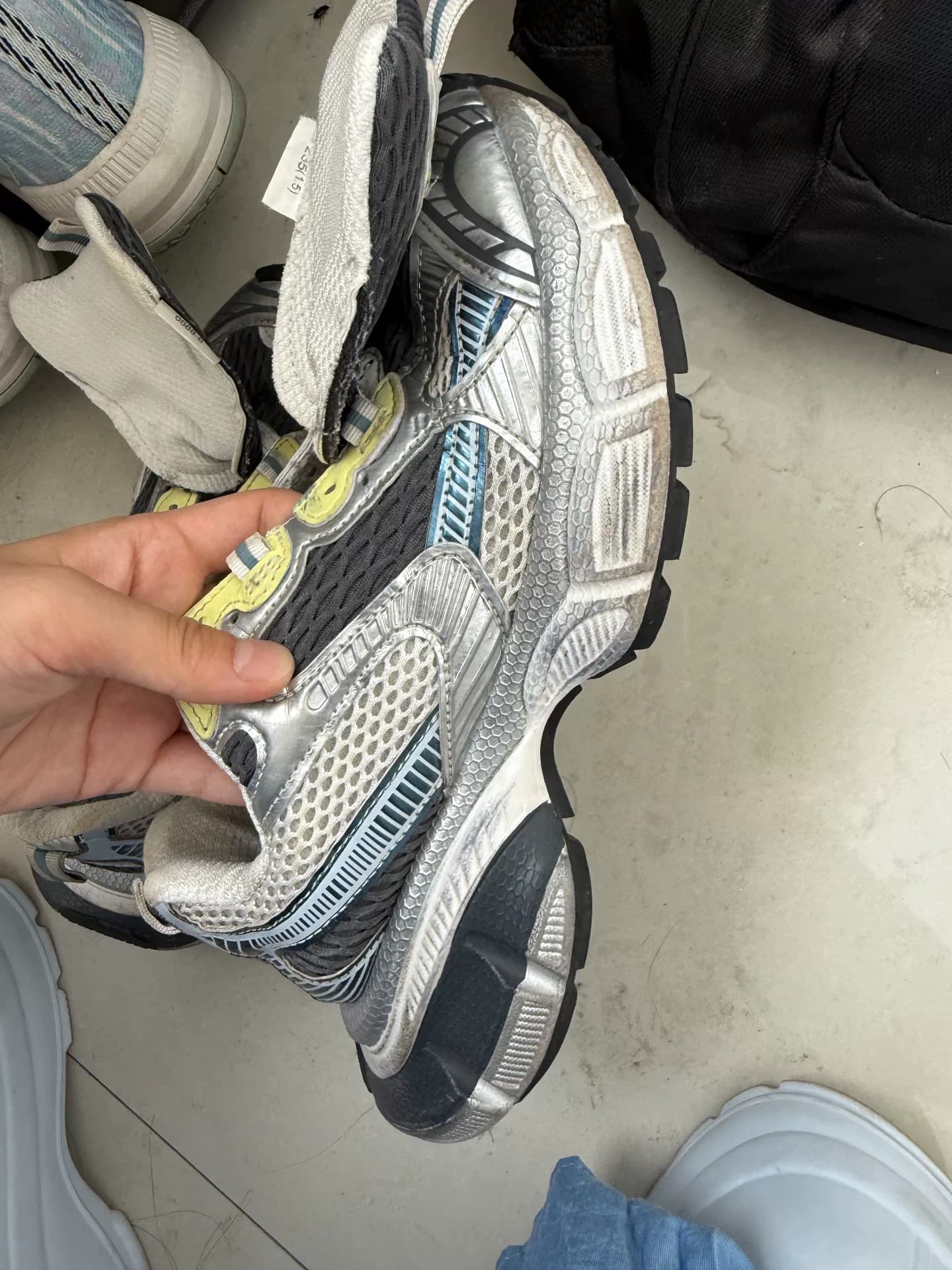 Нет в наличии туфли Balenciaga 3XL daddy, серо-голубые, размер 37, для девочек, цвет все еще хороший