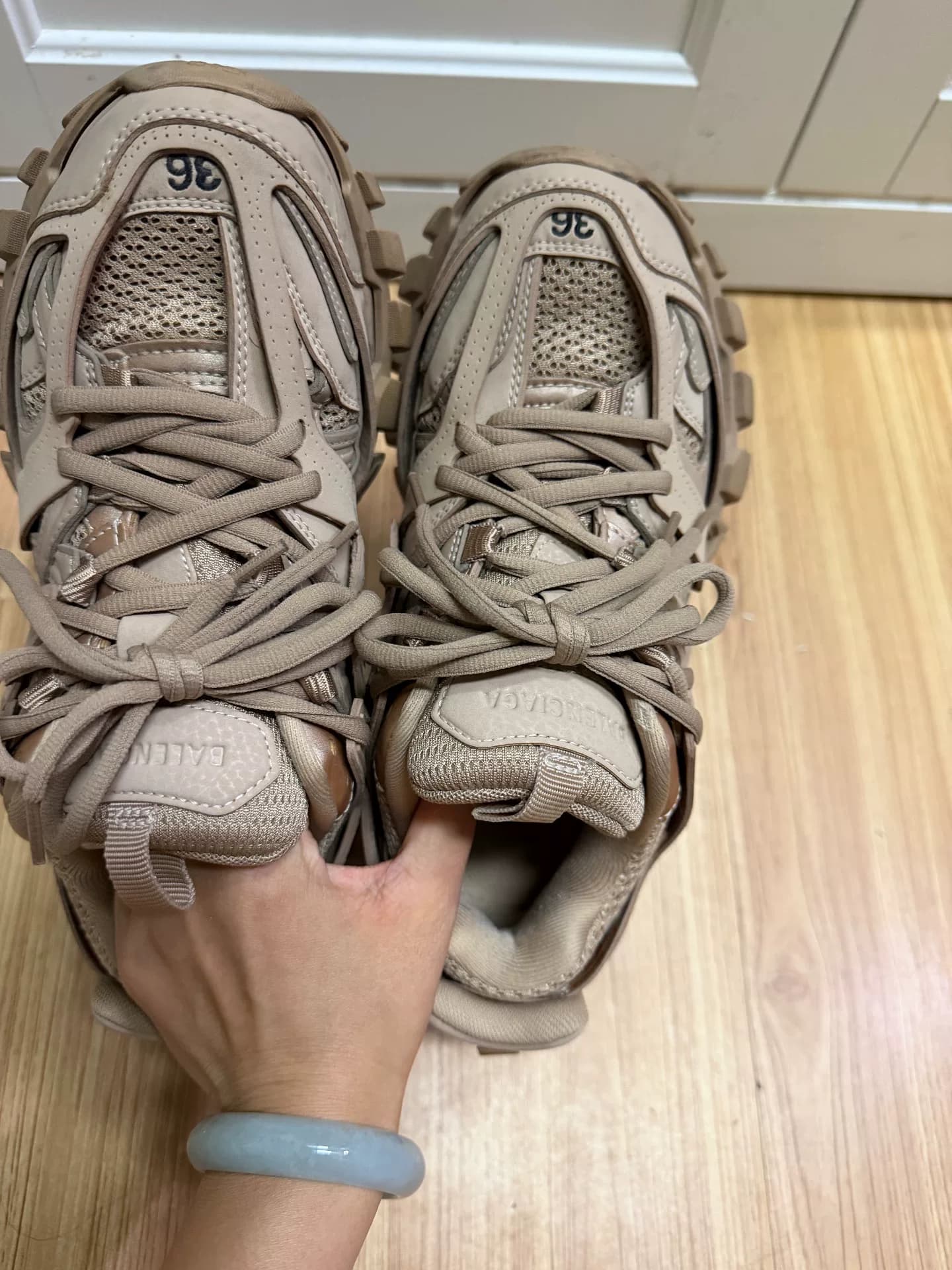 Туфли Balenciaga Balenciaga daddy, размер 36, цвет чайно-молочный, доступны в любое время года