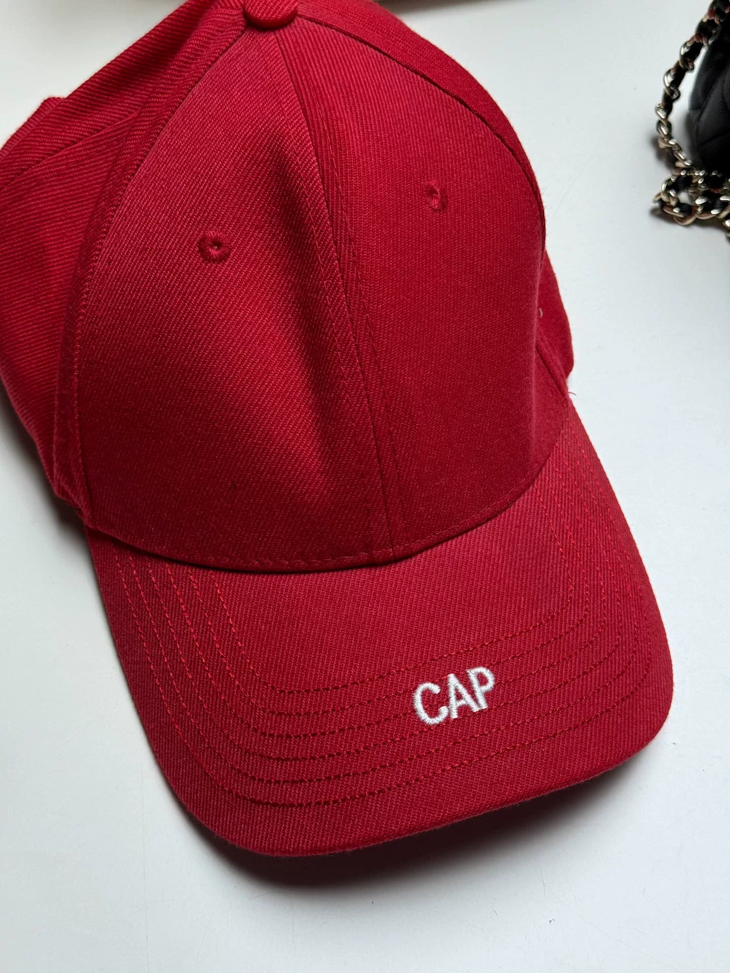 Бейсбольная кепка VETEMENTS red CAP