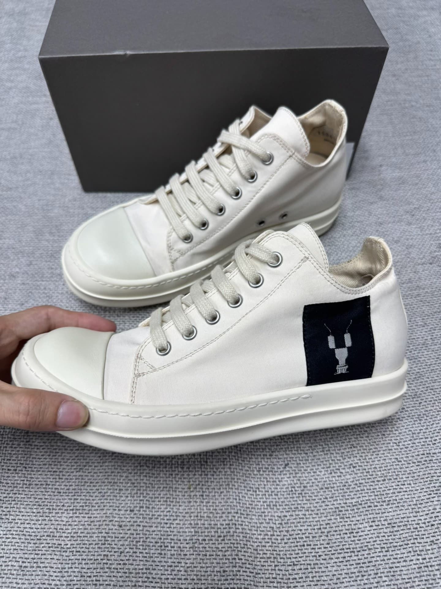Комплексная линия роботизированной вышивки RICKOWENS drkshdw ro с глубоким вырезом большого размера