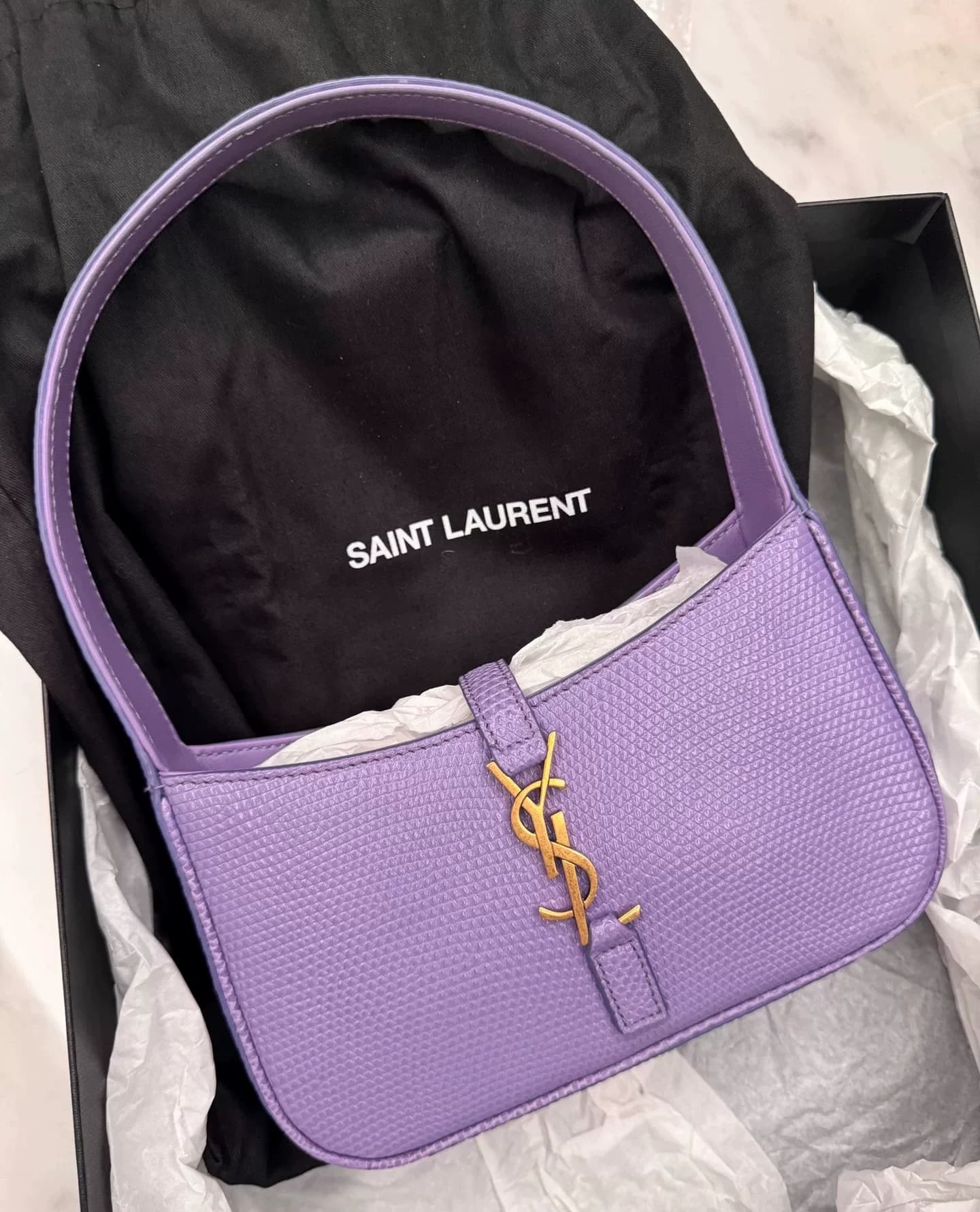 Совершенно новая модель SAINT LAURENT YSL mini hobo