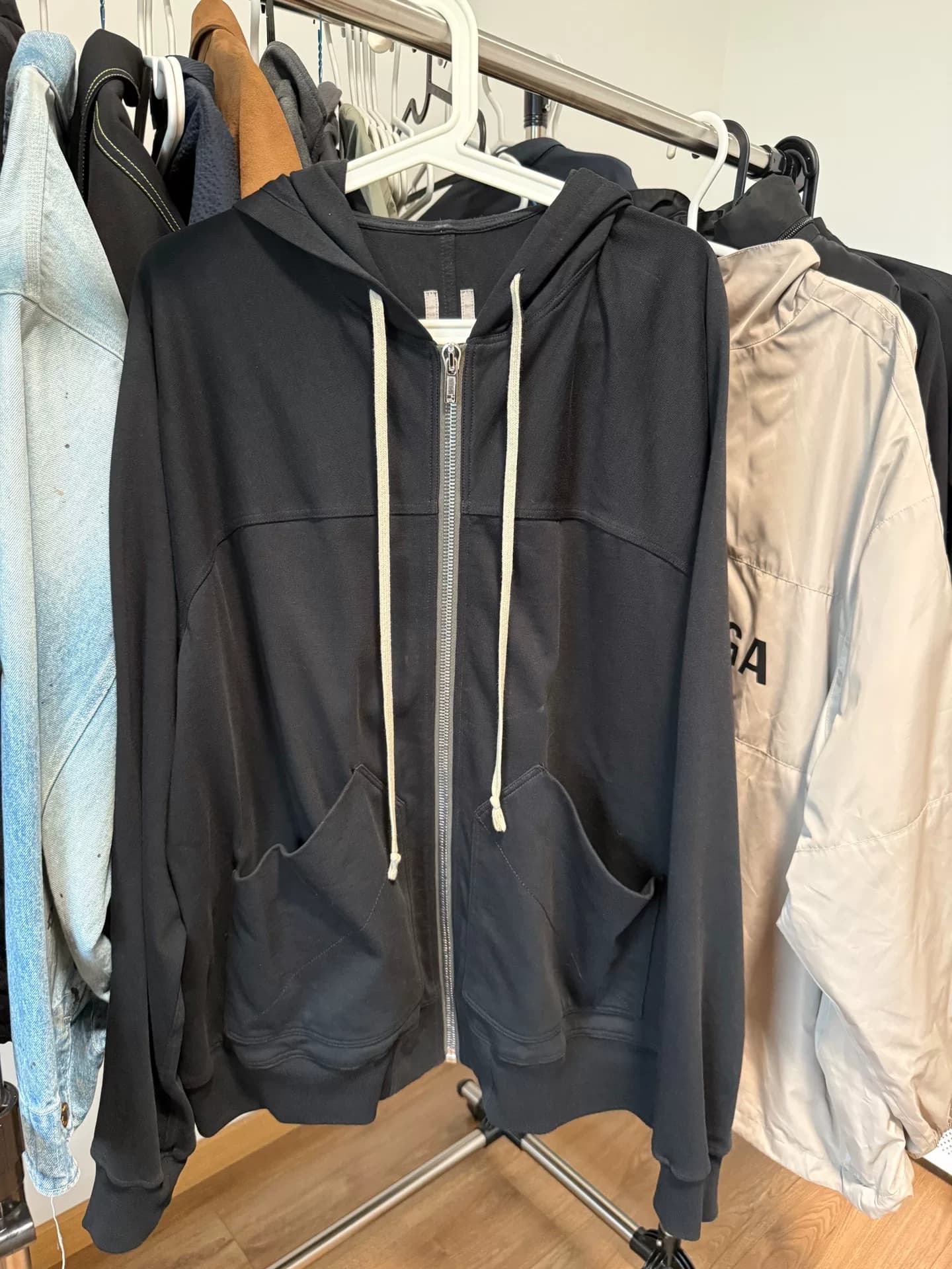 Черная спортивная куртка Rick Owens на молнии с капюшоном XL, небольшого размера,