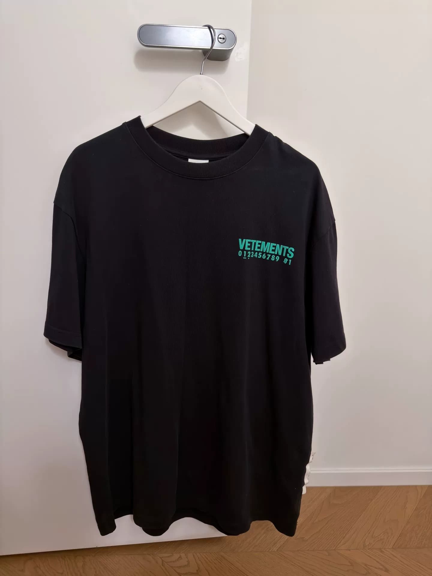 Подлинный черный vetements BBA BAS CARBO