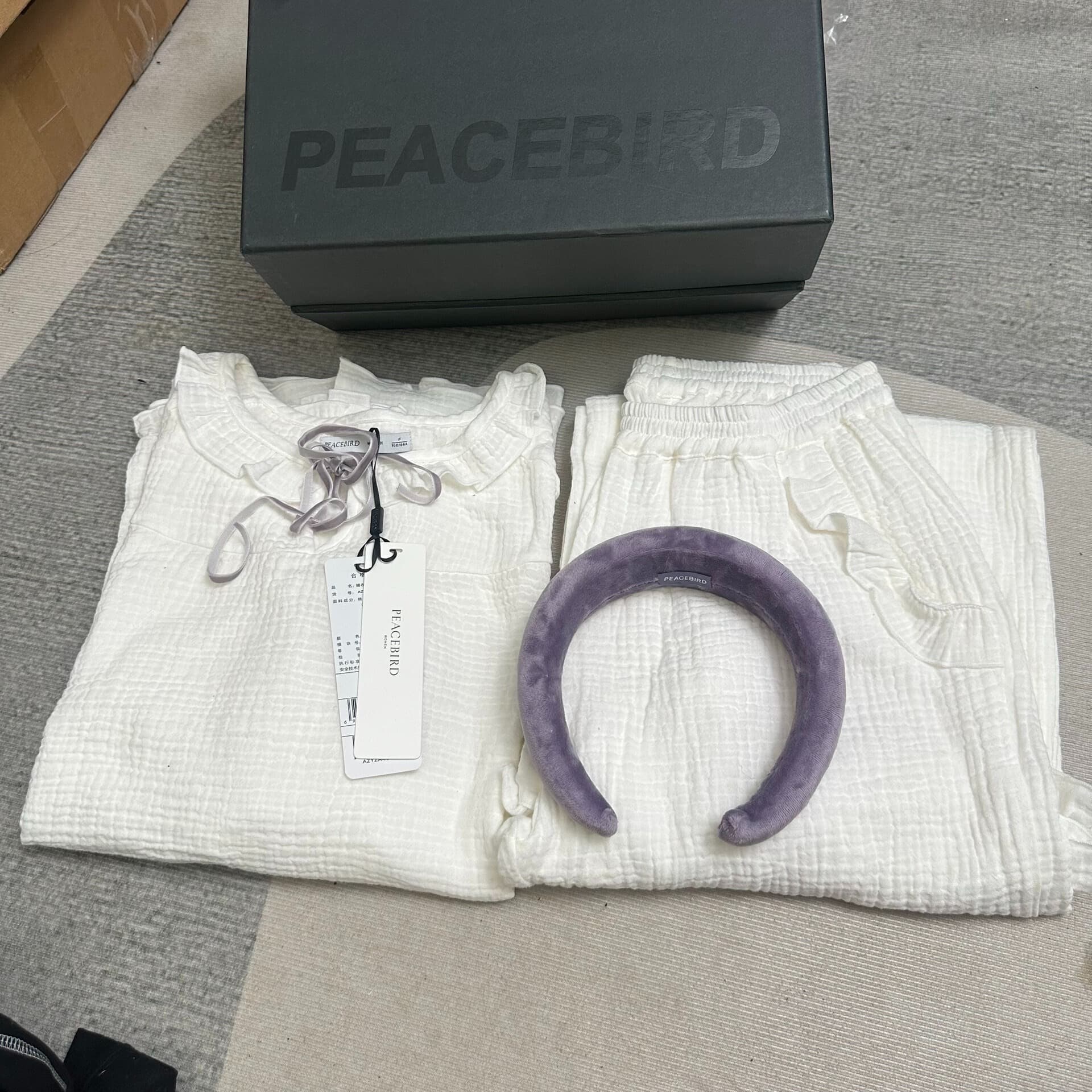 Совершенно новый пижамный комплект PEACEBIRD PEACEBIRD, с биркой, подарочная коробка, фиолетовые бархатные волосы