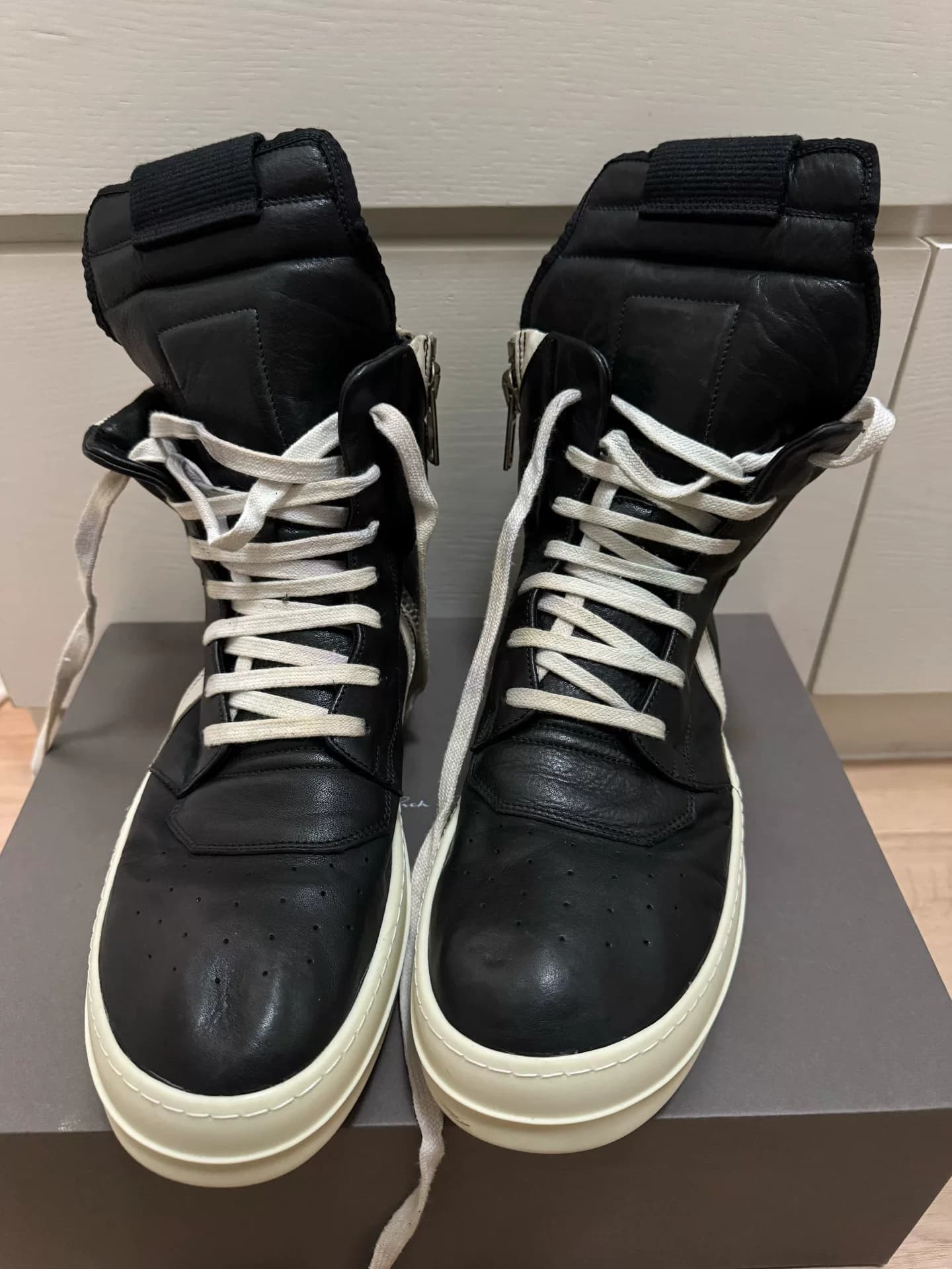 Rick Owens main line черно-белый перевернутый треугольник из воловьей кожи размер 42