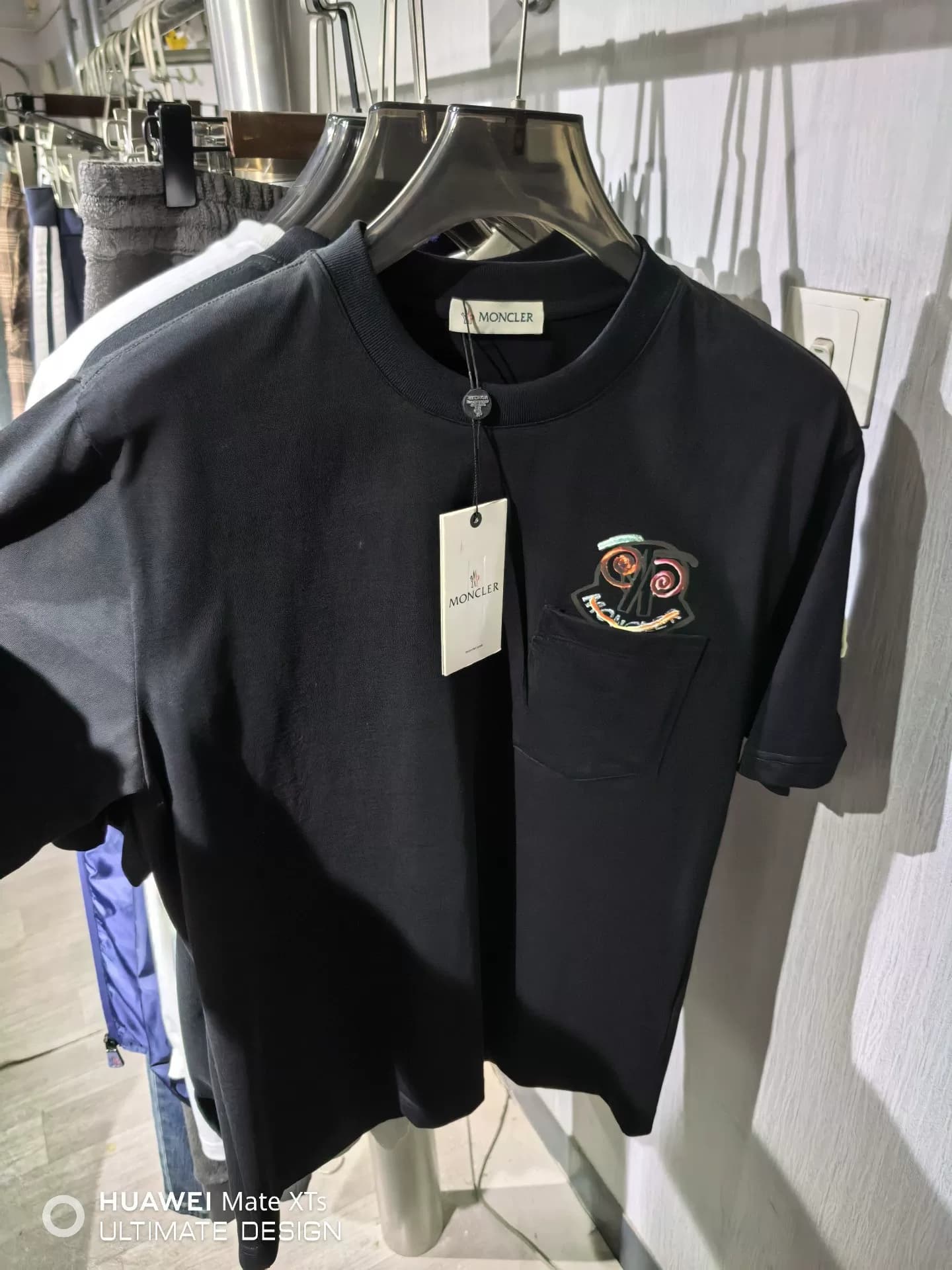 Магазин одежды очищен!Мужская футболка Moncler с коротким рукавом, размер XXS, черная, на груди