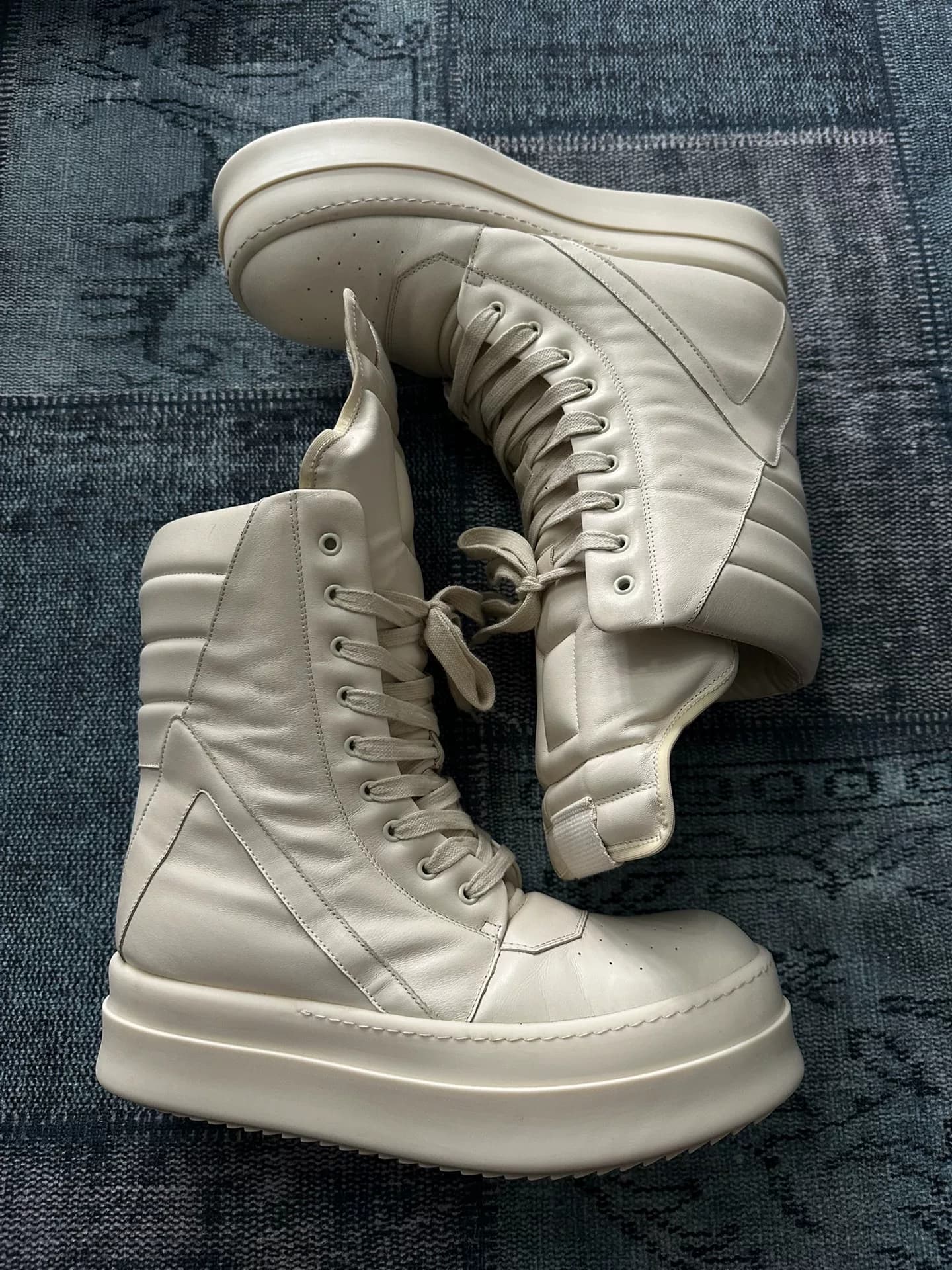 Rick Owens 25fw Mega show- перевернутый треугольник на толстой подошве mi