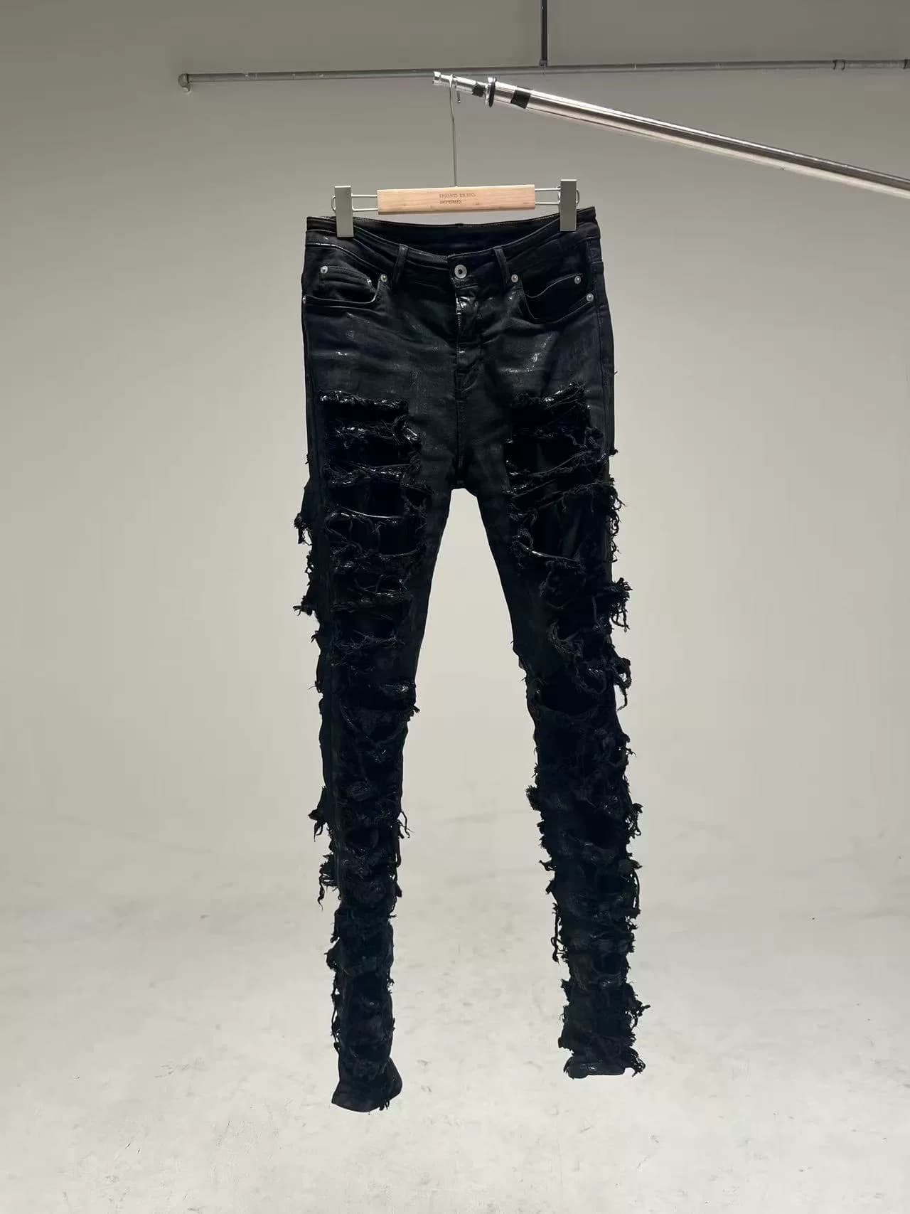 Совершенно новые джинсы Rick Owens Drkshdw с вощеной отделкой erosive destruction Размер: 28 82-108 абсолютно новые с биркой