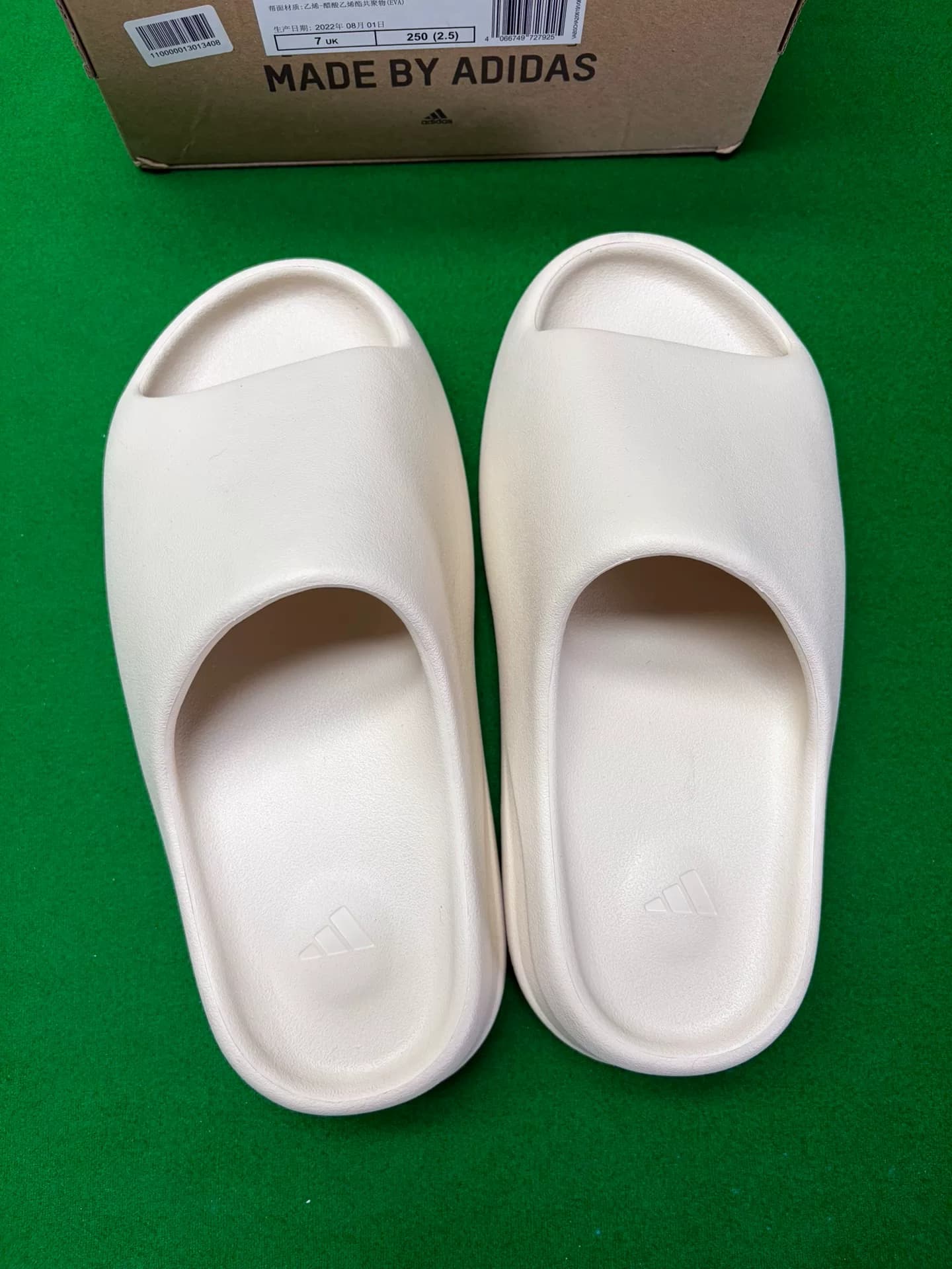 adidas Кокосовые тапочки Adidas bone white yeezy slide