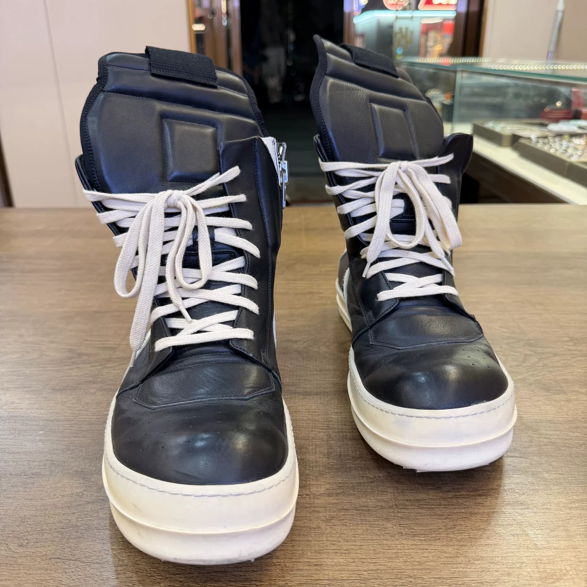 98 новые черно-белые туфли Rick Owens Ro main line в тон туфлям с перевернутым треугольником на высоком каблуке