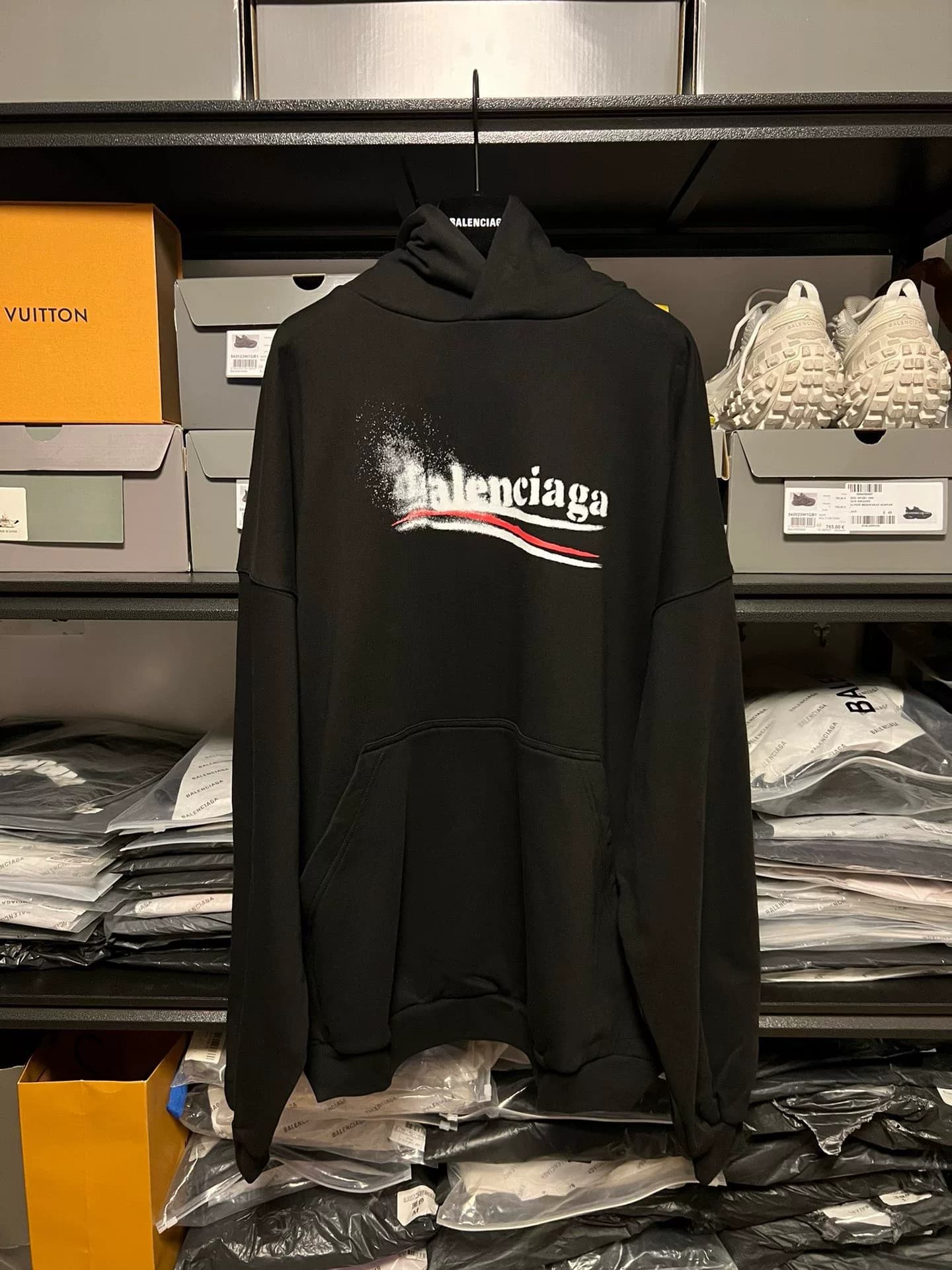 Свитер с капюшоном и длинными рукавами с буквенным принтом Balenciaga и логотипом Balenciaga