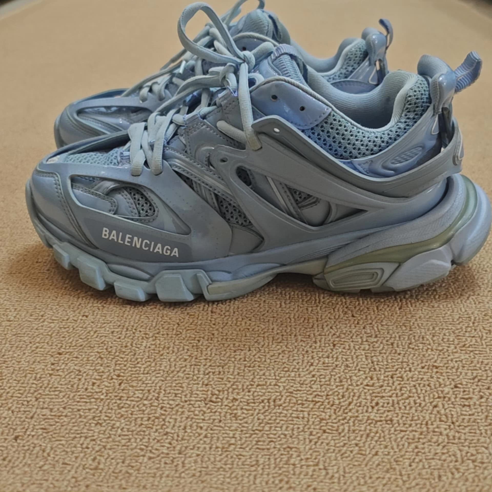 Женские кроссовки Balenciaga Track Haze blue daddy 39-го размера, которые я ношу практически по нескольку раз в день