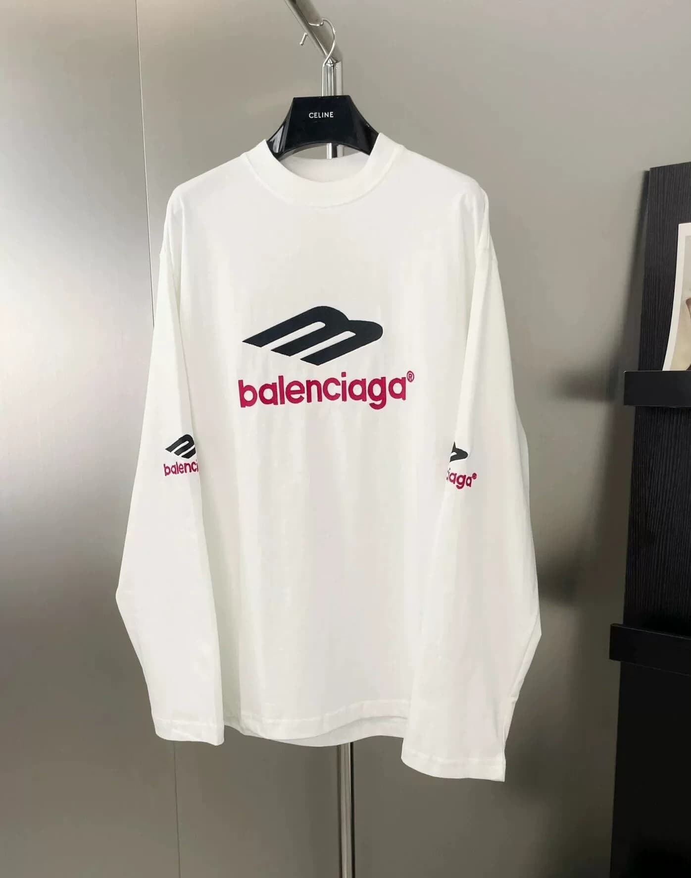 Футболка Balenciaga Balenciaga с вышивкой и длинными рукавами белого цвета