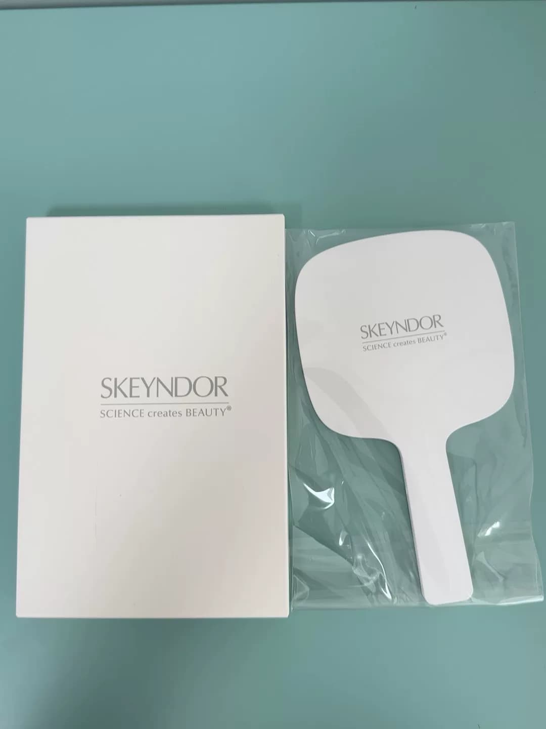 Портативное зеркало для макияжа Xuemanting SKEYNDOR