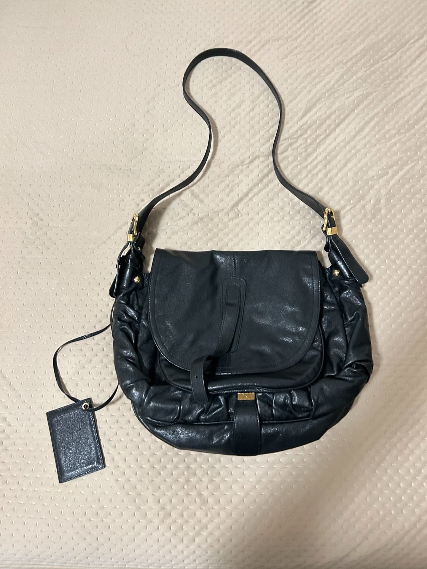 Сумка-мессенджер Balenciaga от Balenciaga, цвет более чем на 95% новый, кожа не повреждена