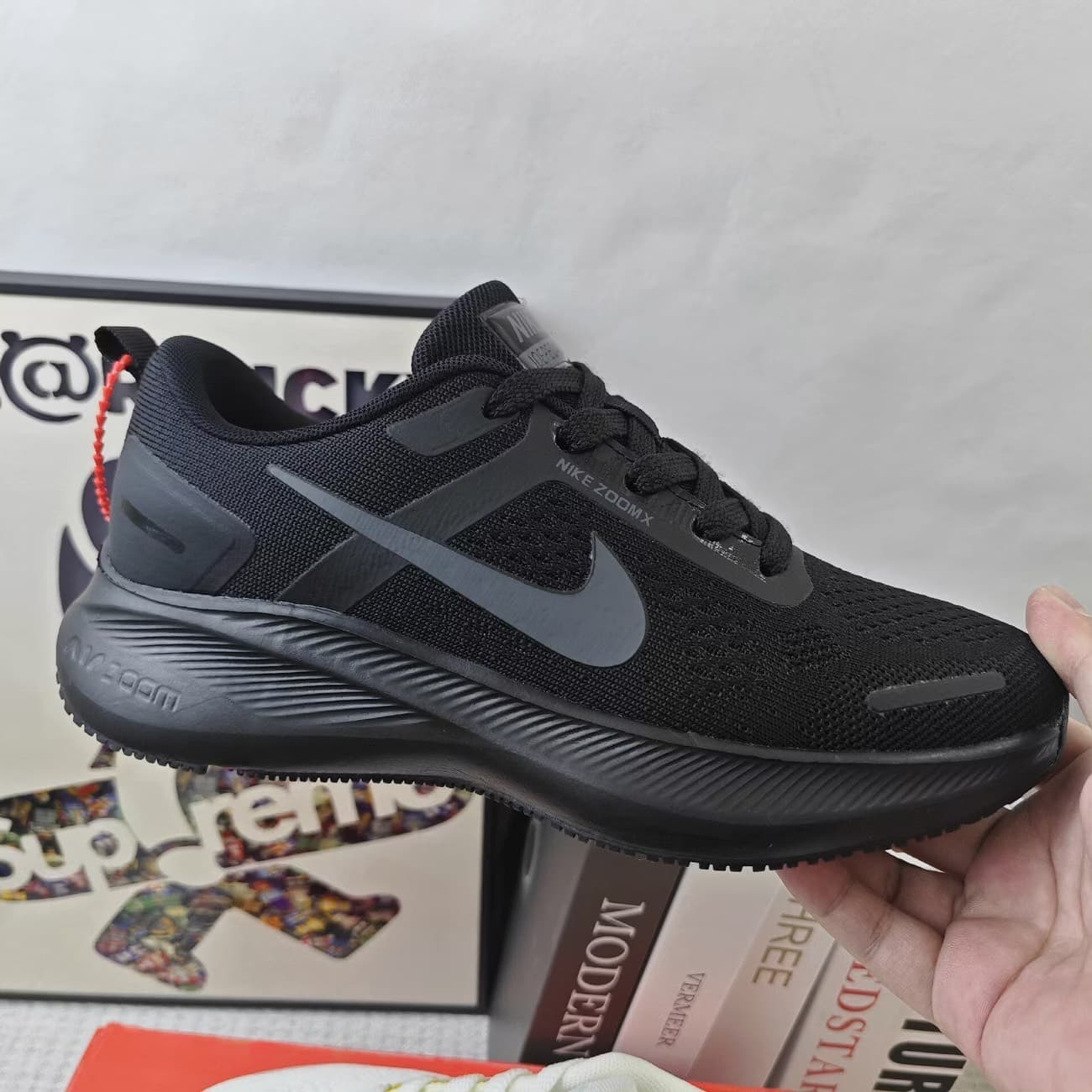 Совершенно новая повседневная спортивная обувь Nike, кроссовки для бега, мужская обувь, купленная по первоначальной цене более 500 долларов, уже неск…