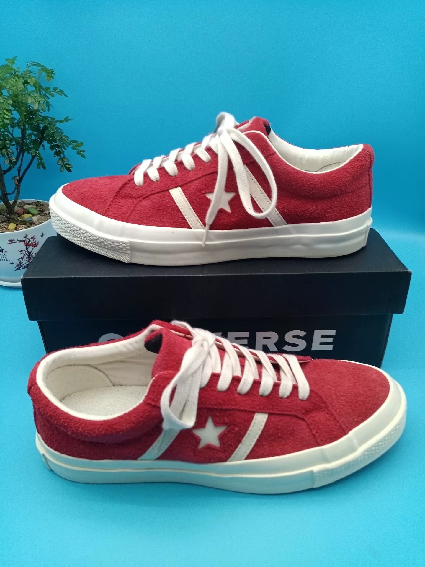 Совершенно новые Конверсы Converse One Star Academy Two