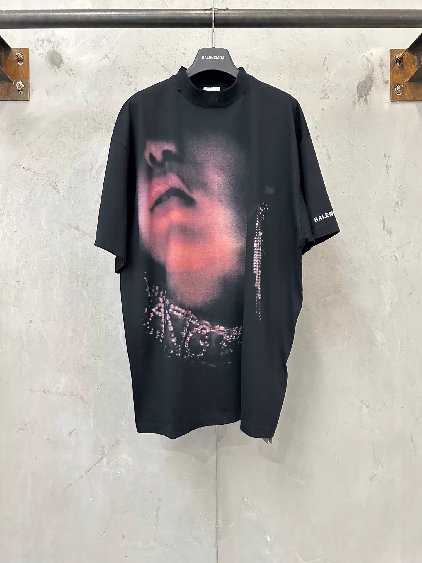 Баленсиага Balenciaga 26ss Американская драма "Волнение" в едином стиле