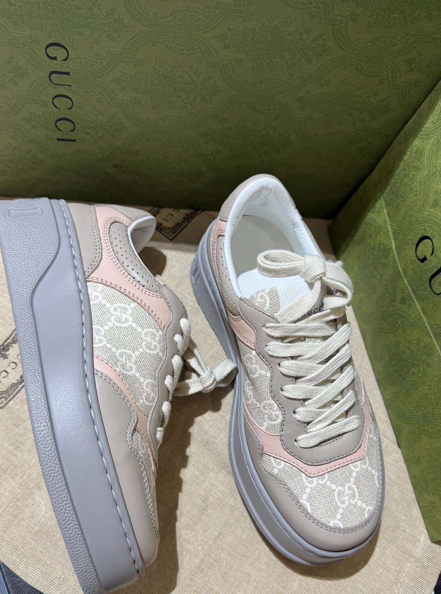 Бисквитные туфли GUCCI Gucci Chunky B GG Su
