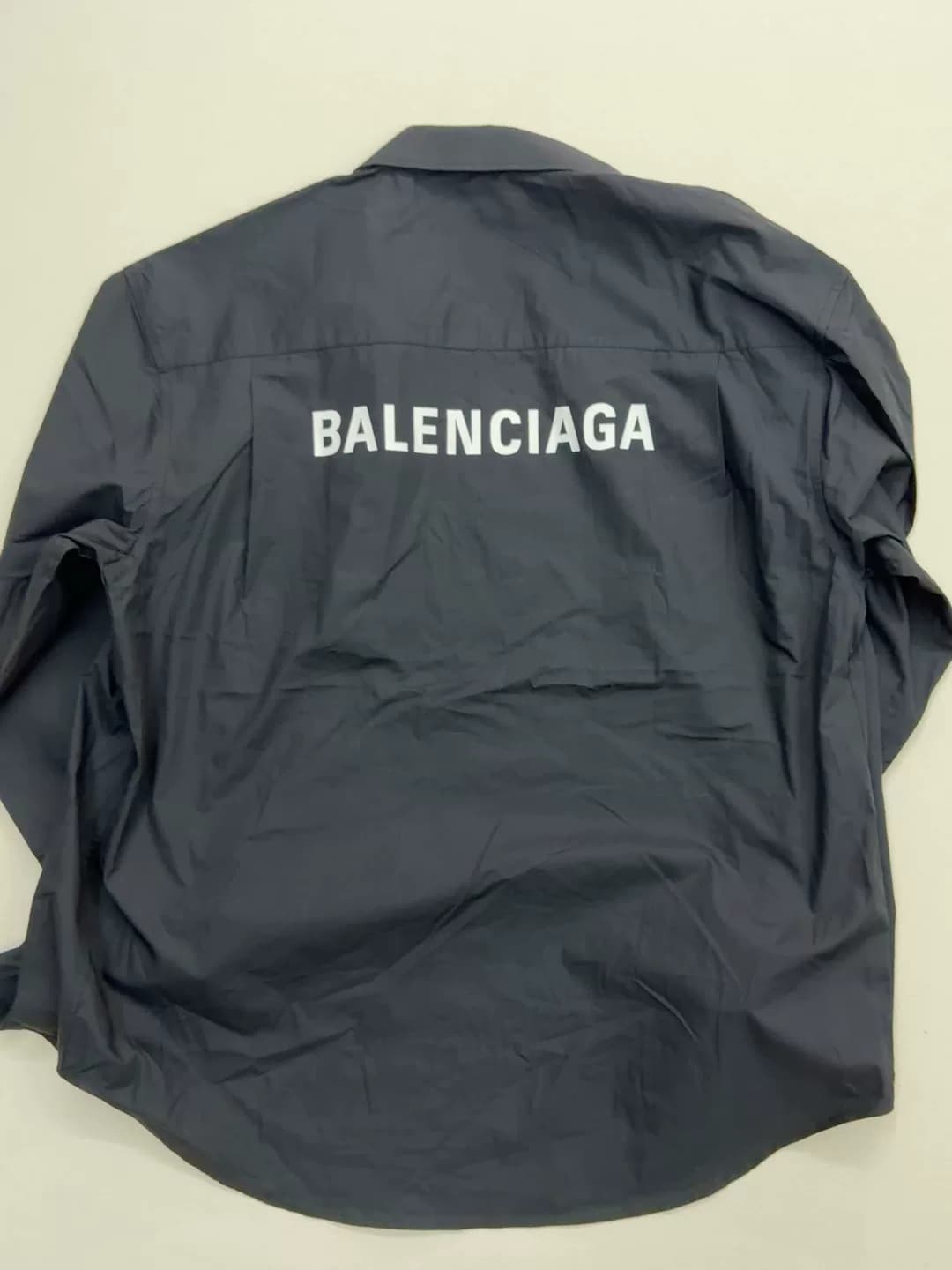 Рубашка Balenciaga размер M, почти новая