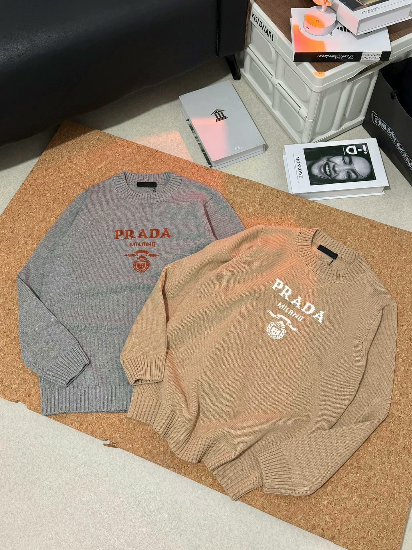 Prada Prada культовый свитер с буквенным узором в стиле ретро, свитер из ивы