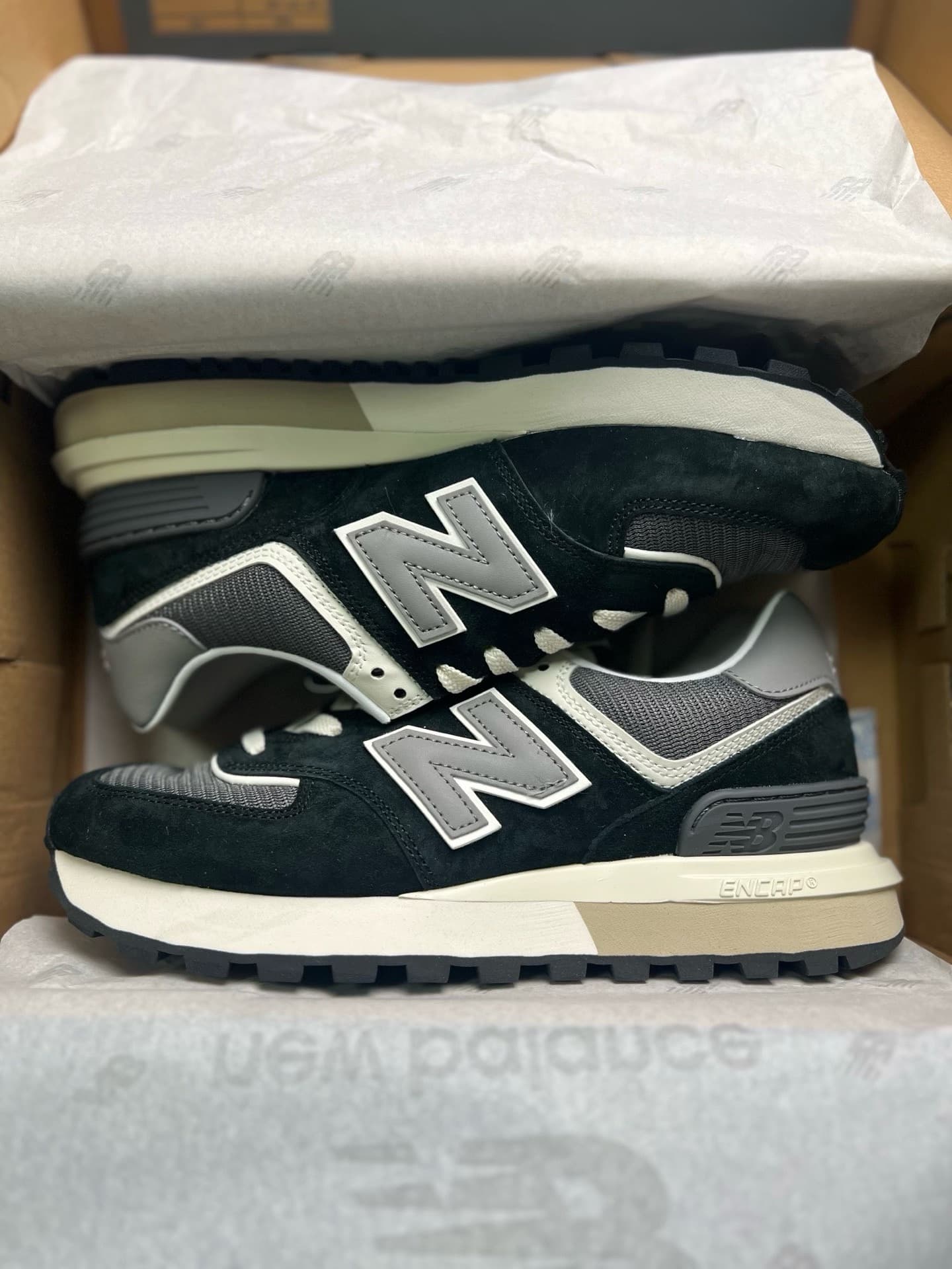 New Balance 574 Legacy retro удобен и износостойок