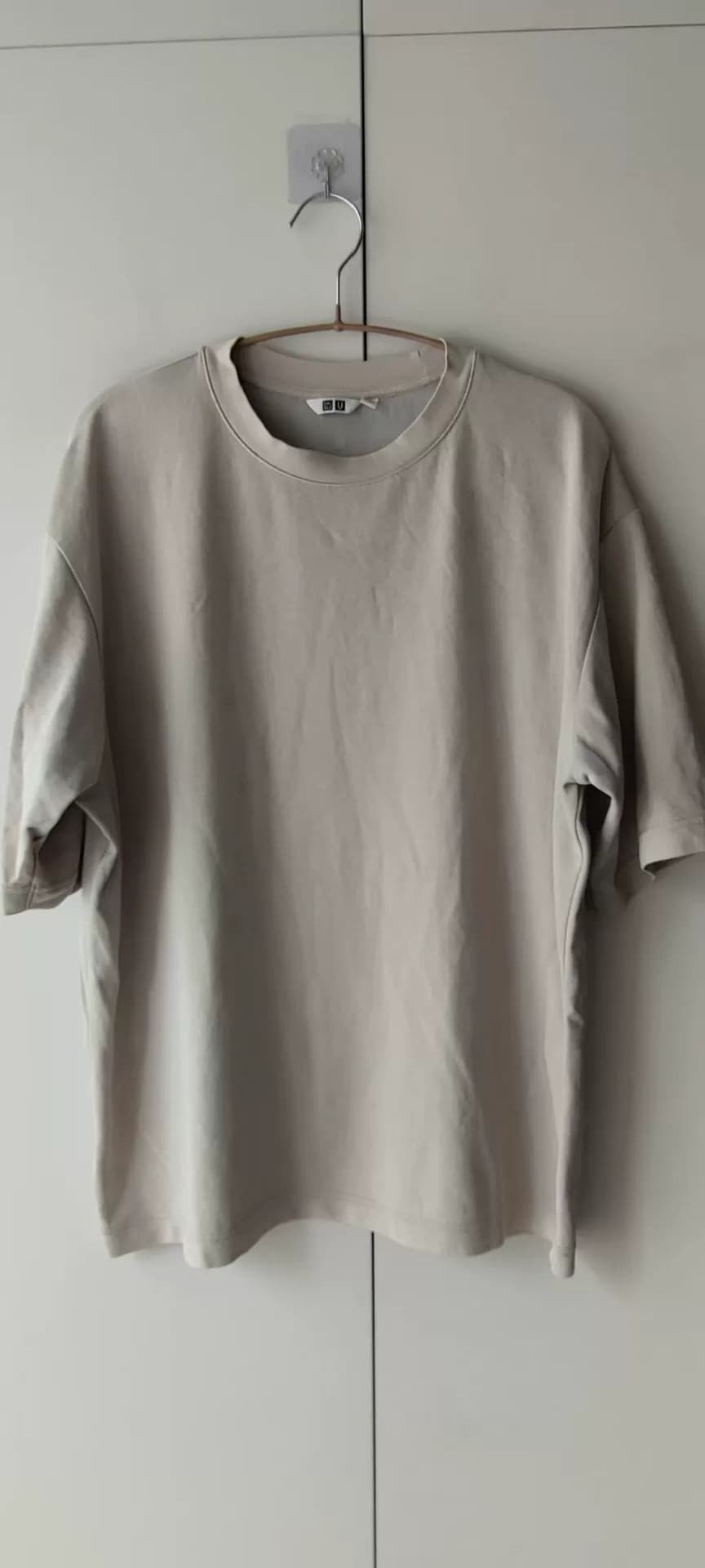 Футболка с короткими рукавами Uniqlo U серии AIRism, светло-серая, размер XL, обхват груди 126