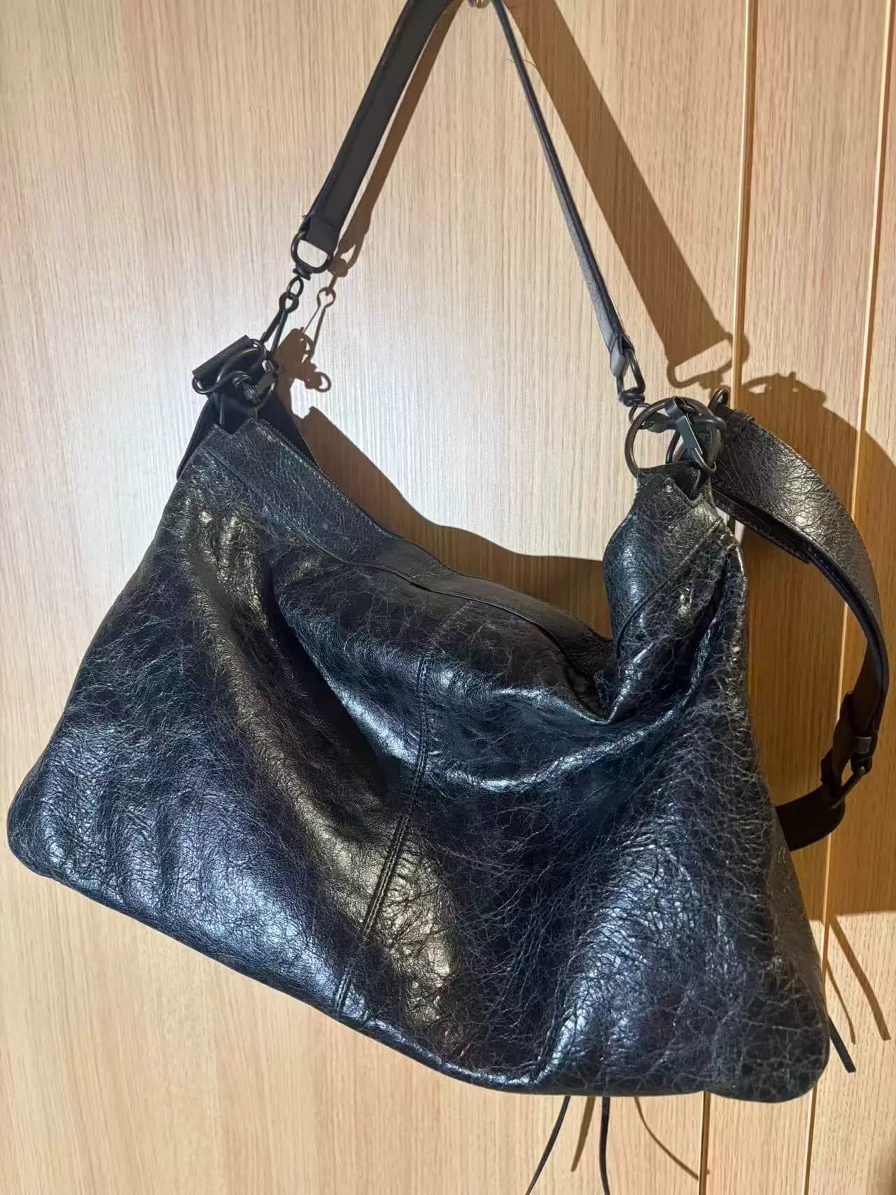 Черная мотоциклетная сумка Balenciaga Le City Moto