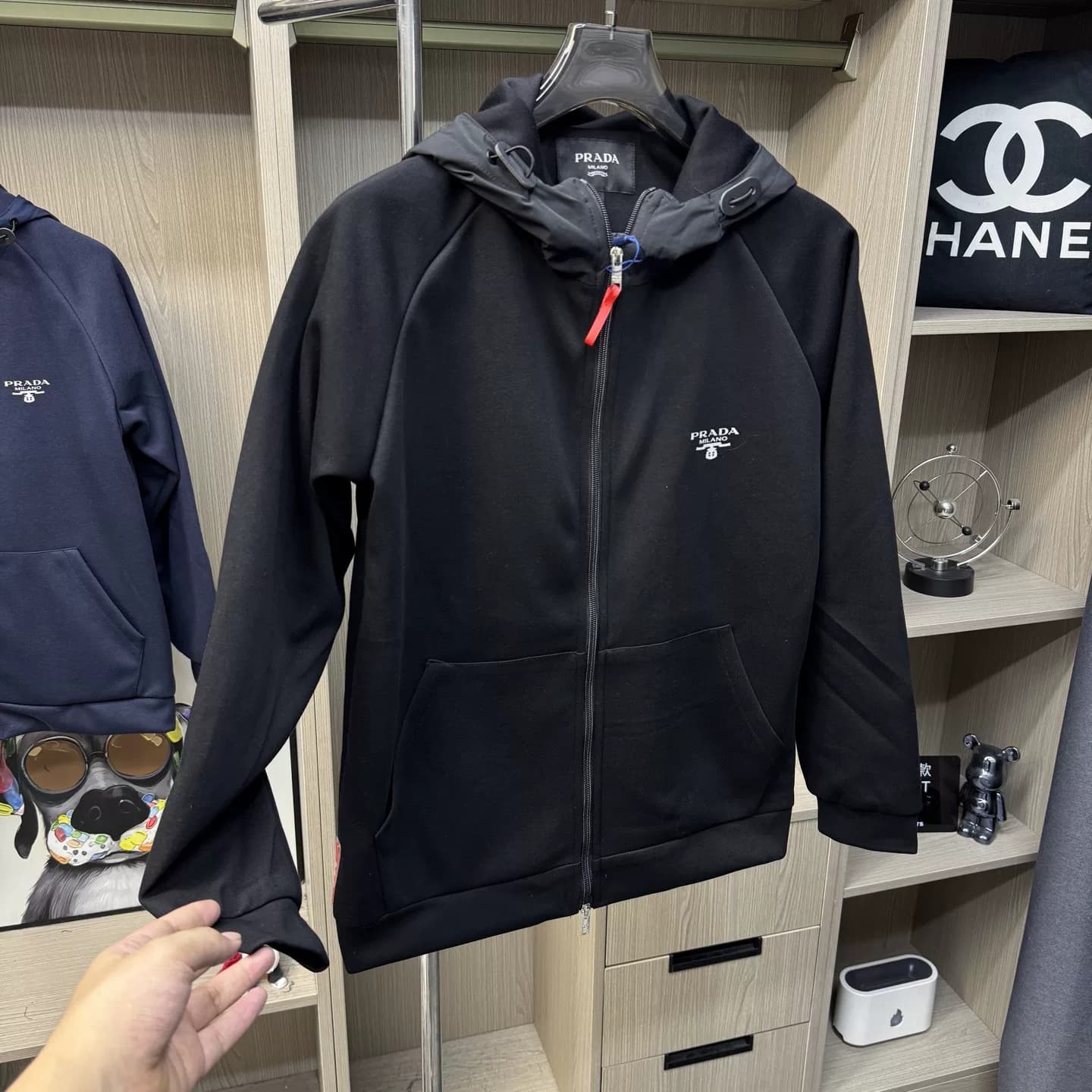 Простая деловая куртка с капюшоном от Prada Prada|Для мужчин и женщин в одном стиле, для пар, осенью просто необходимо быть легким
