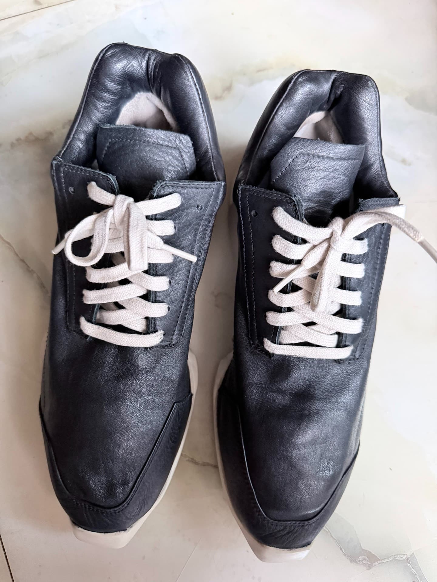 Кроссовки RICK OWENS x adidas удобны, универсальны, амортизируют удары и дышат