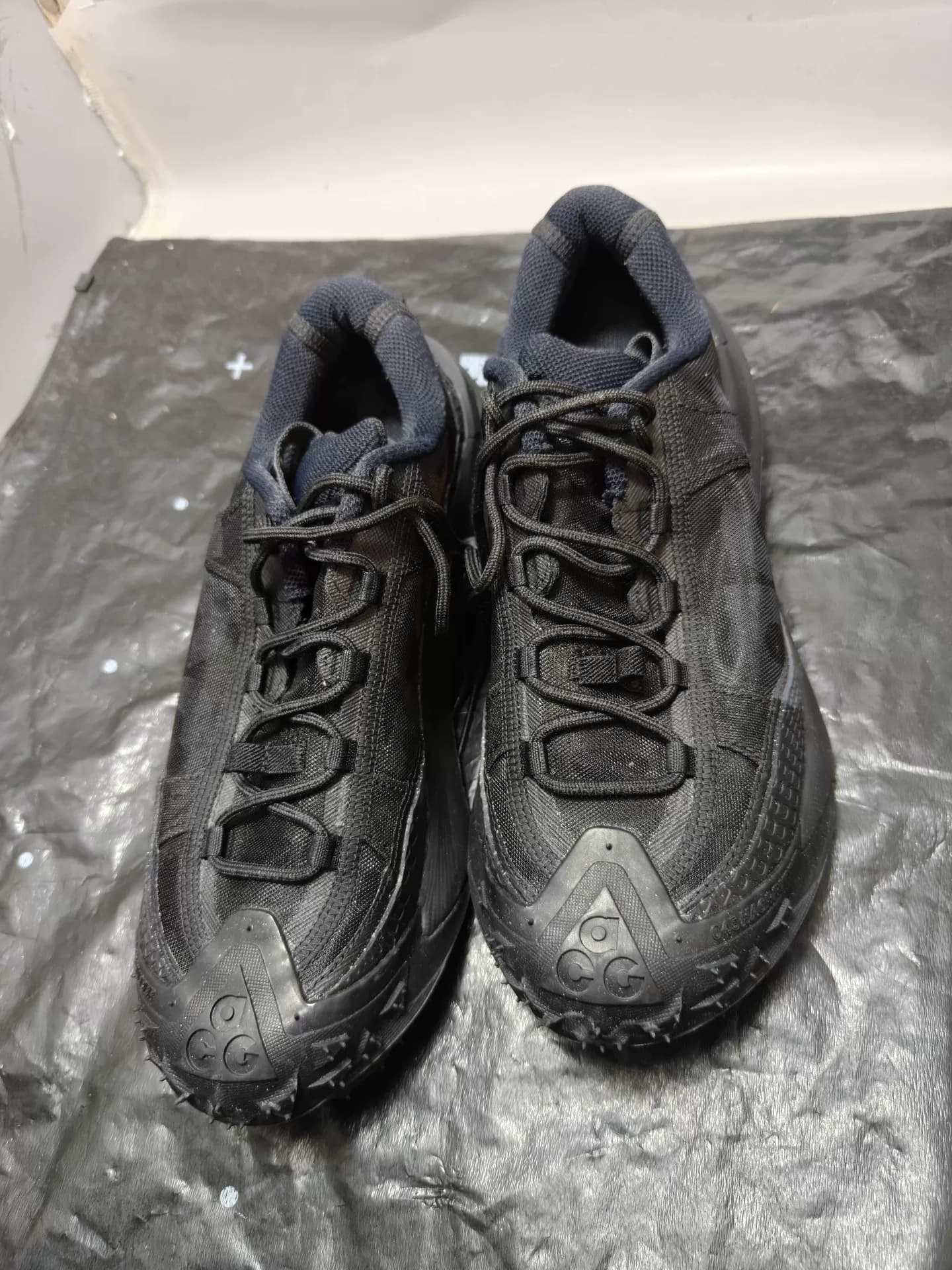 Мужские кроссовки Nike ACG Mountain Fly 2 Low черные низкие