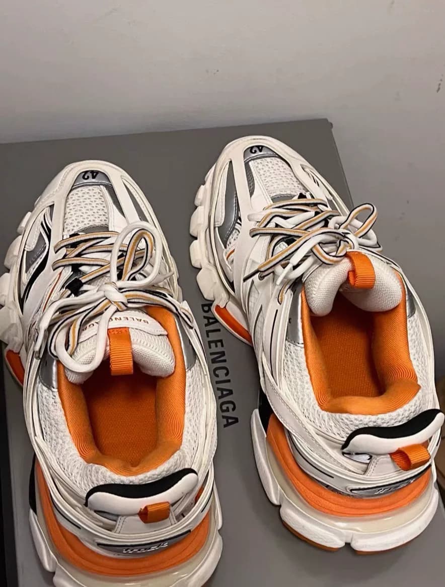 Кроссовки Balenciaga Balenciaga из нейлона с круглым носком и низкой шнуровкой