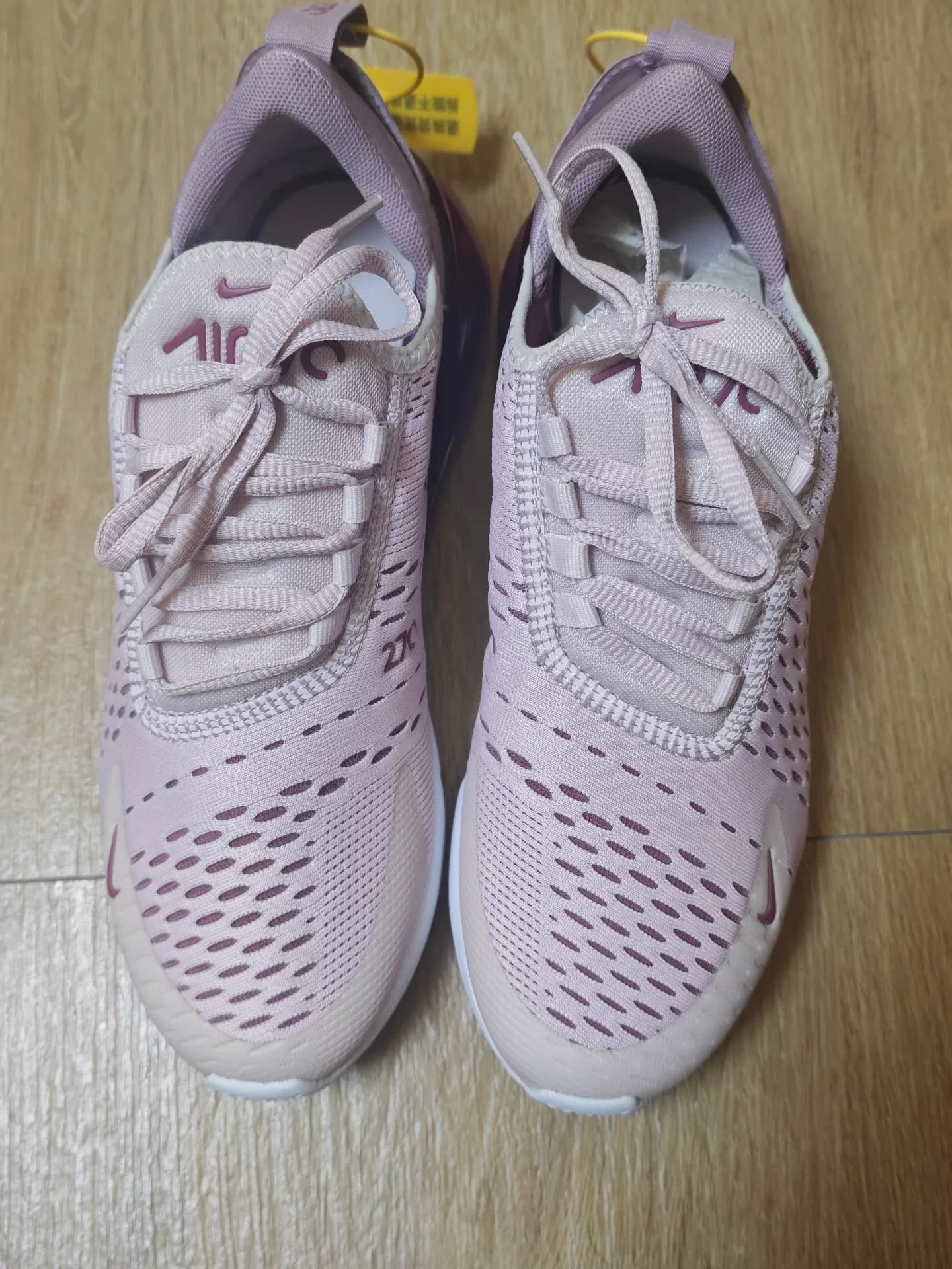 Совершенно новые женские кроссовки Nike Air Max 270 на воздушной подушке, размер 38,5