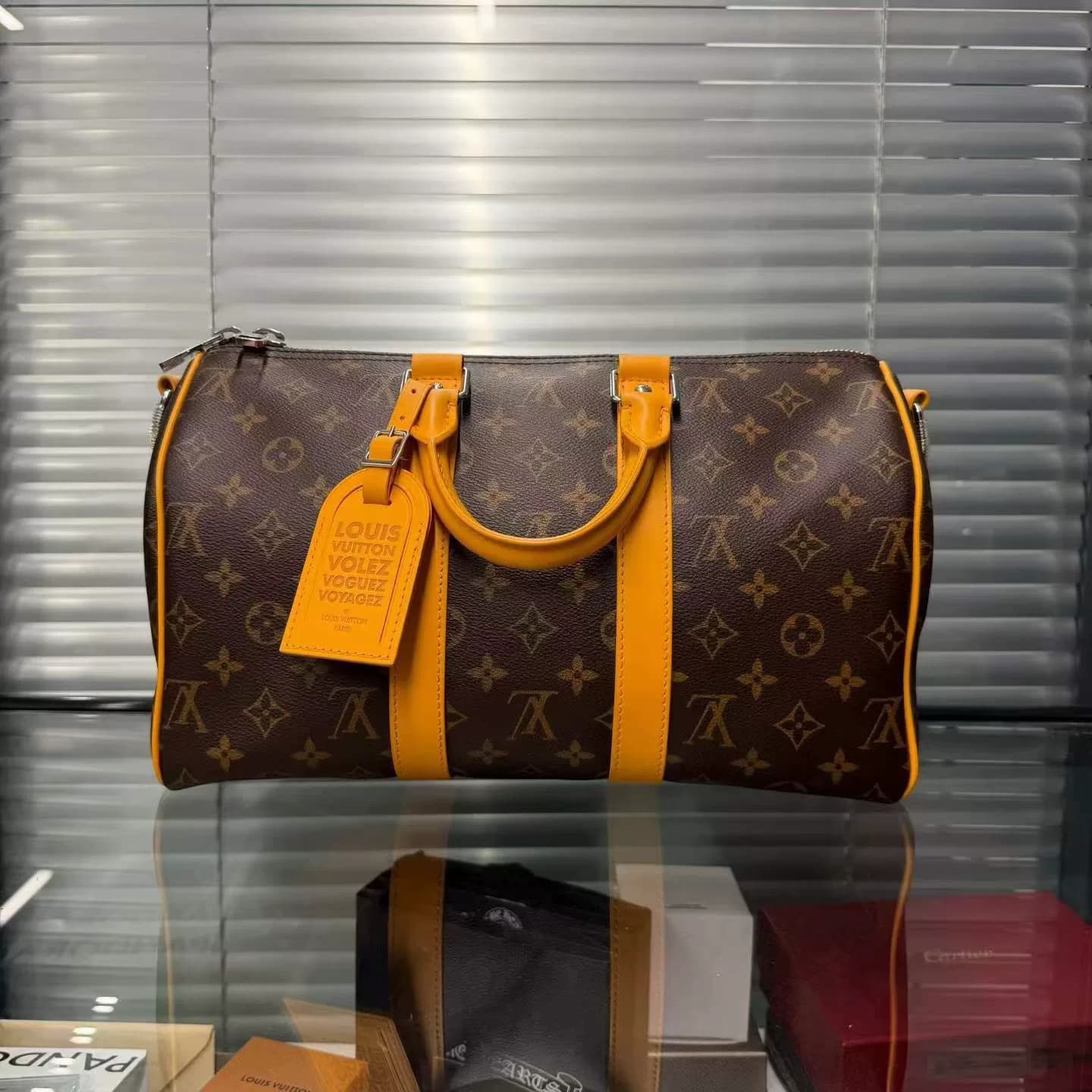 Новая акция LOUIS VUITTON от Louis Vuitton Keepall35.