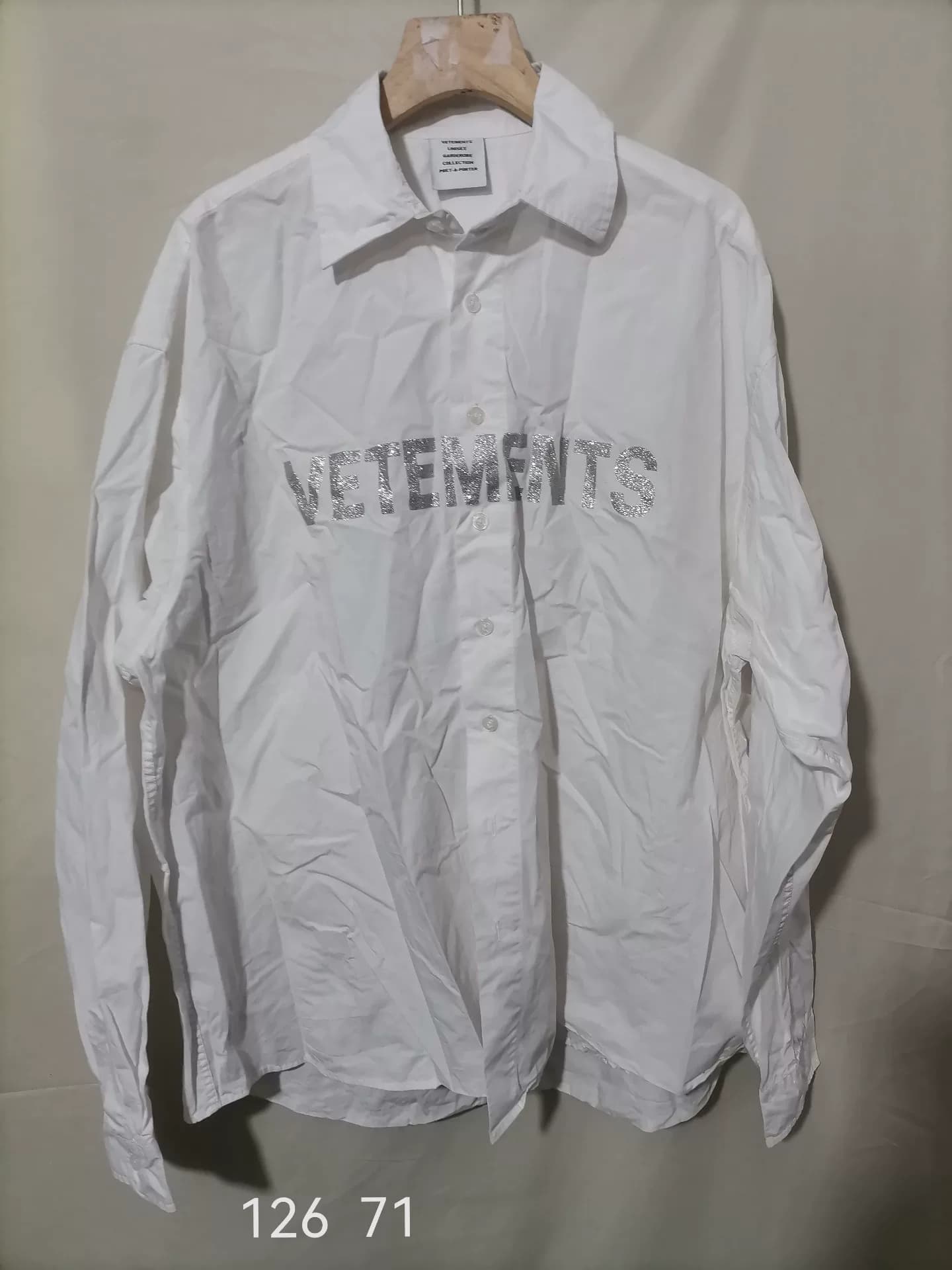 Белая рубашка с длинными рукавами VETEMENTS, свободный вариант большого размера XS