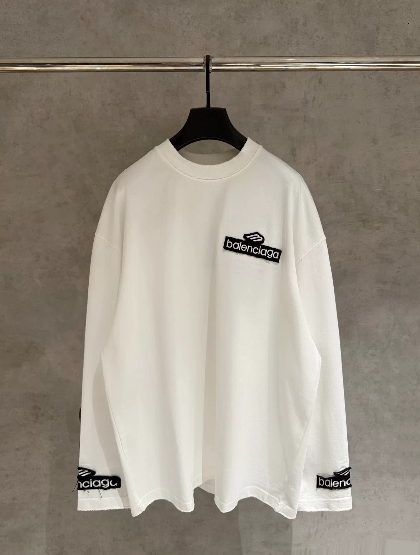 Футболка с длинными рукавами и вышитым логотипом Balenciaga Balenciaga 25ss
