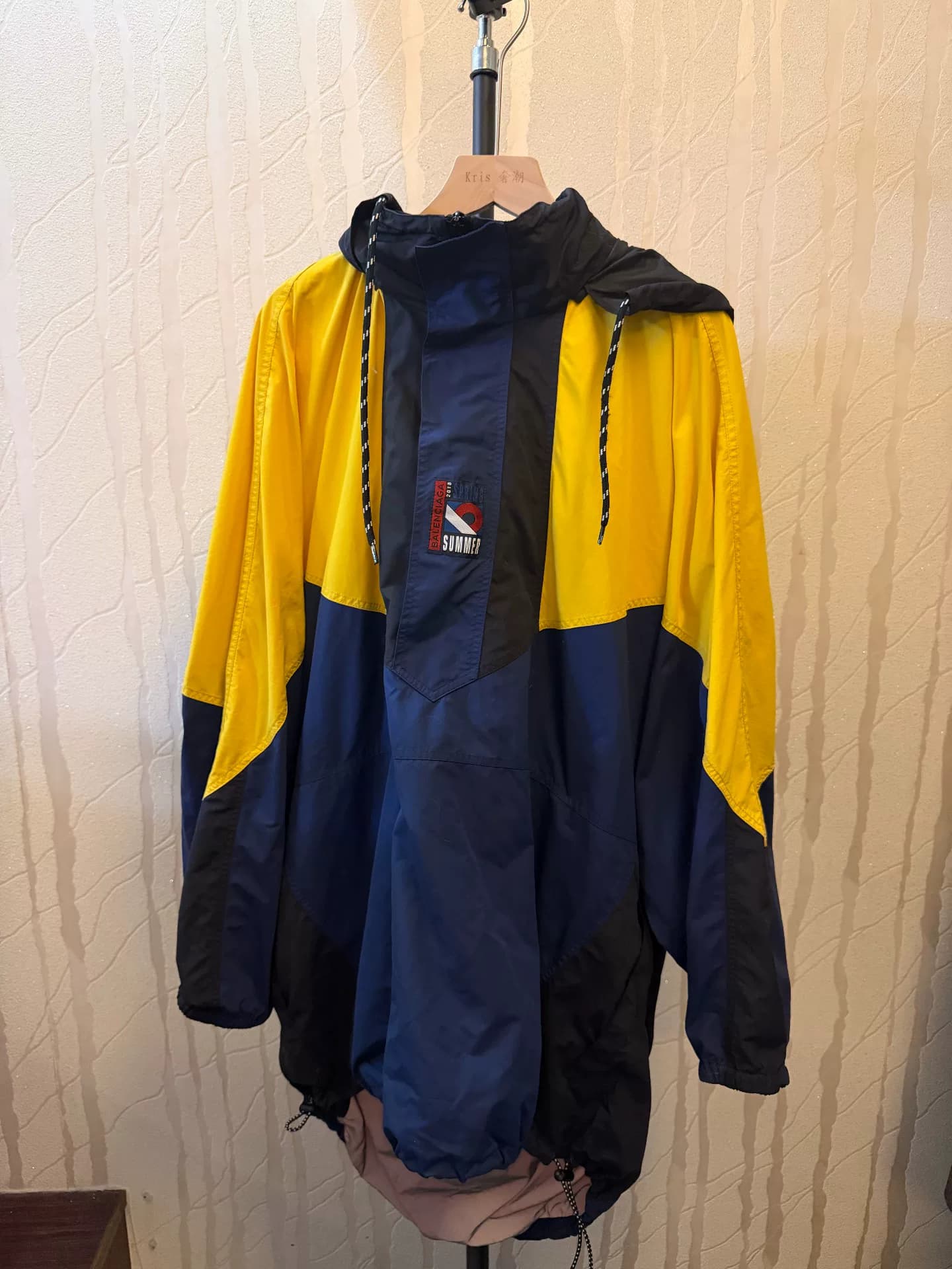Куртка Balenciaga Balenciaga в тон цвету