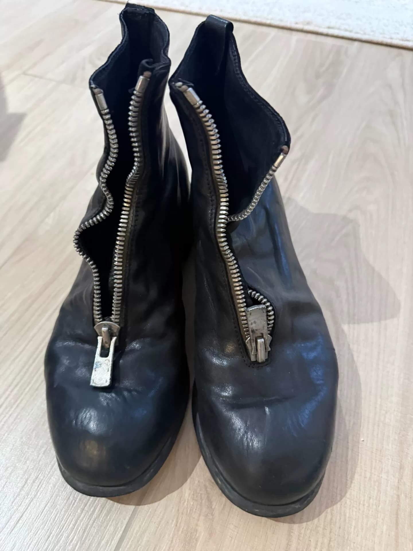 Короткие черные кожаные ботинки Rick Owens на толстой подошве средней длины