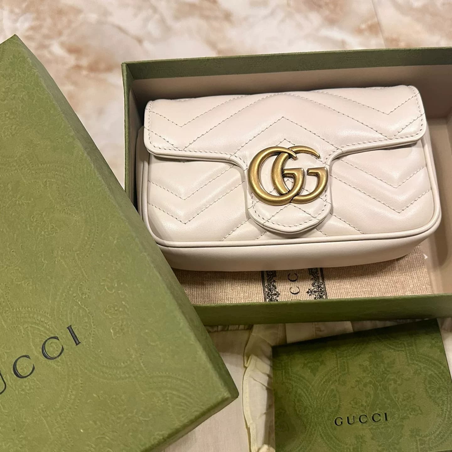 Мини-сумка GUCCI Gucci GG Marmont серии Gucci 23