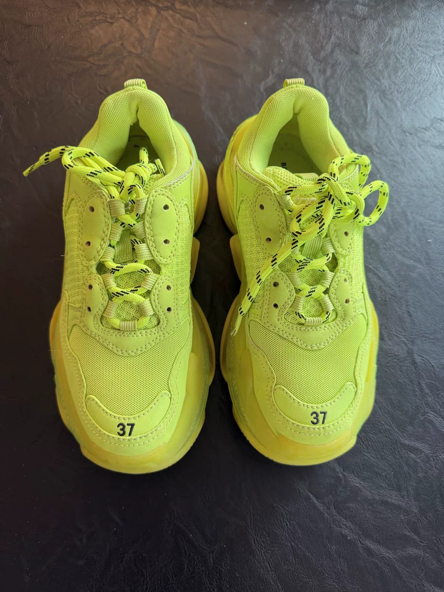 Почти новые туфли Balenciaga Triple S daddy, флуоресцентно-желтые, размер 37, из натуральной кожи