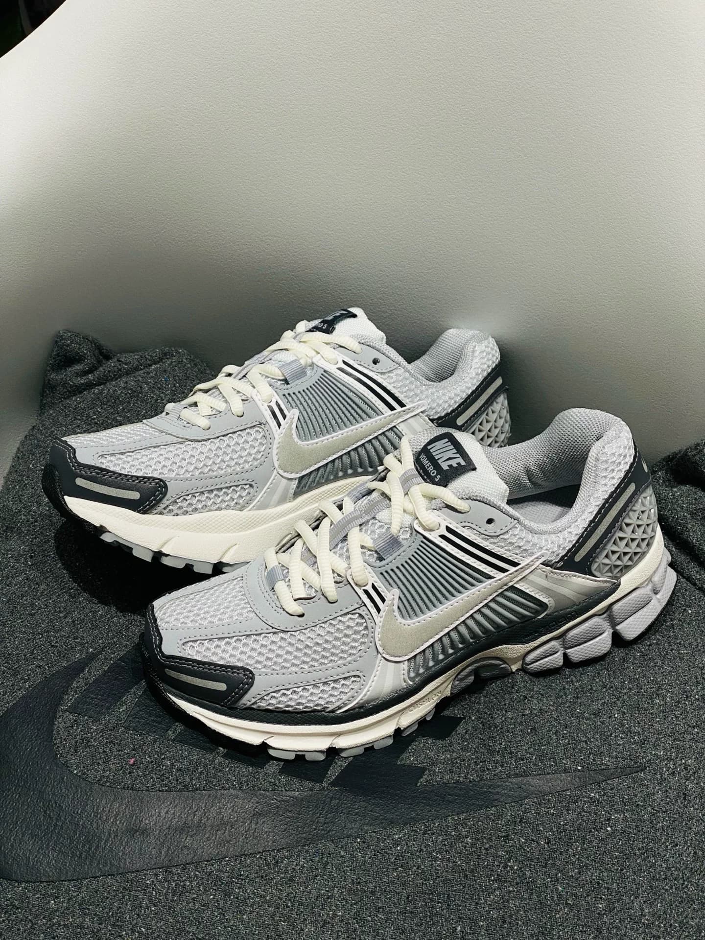 Проверка упаковки!!!Новая модель Nike Air Zoom Vomero