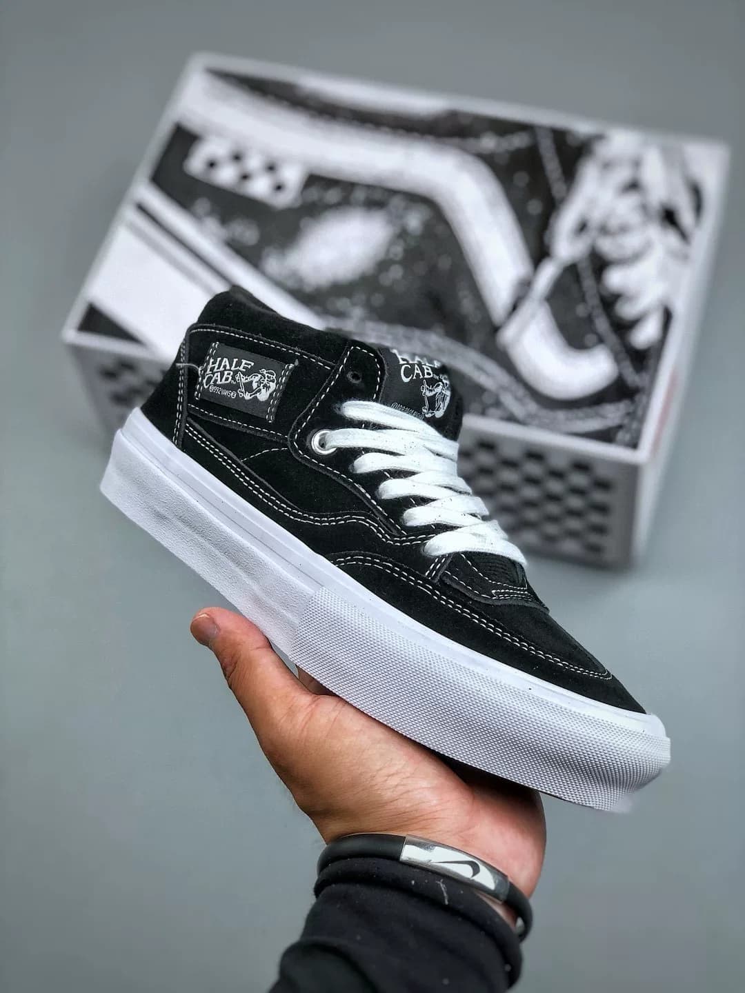 Повседневные вулканизированные кроссовки Vans Vans Half Cab mid-top в классическом стиле ретро для мужчин
